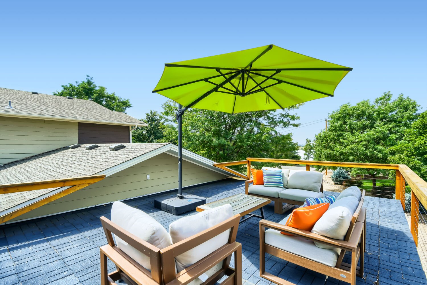  Rooftop Deck, Water Views 