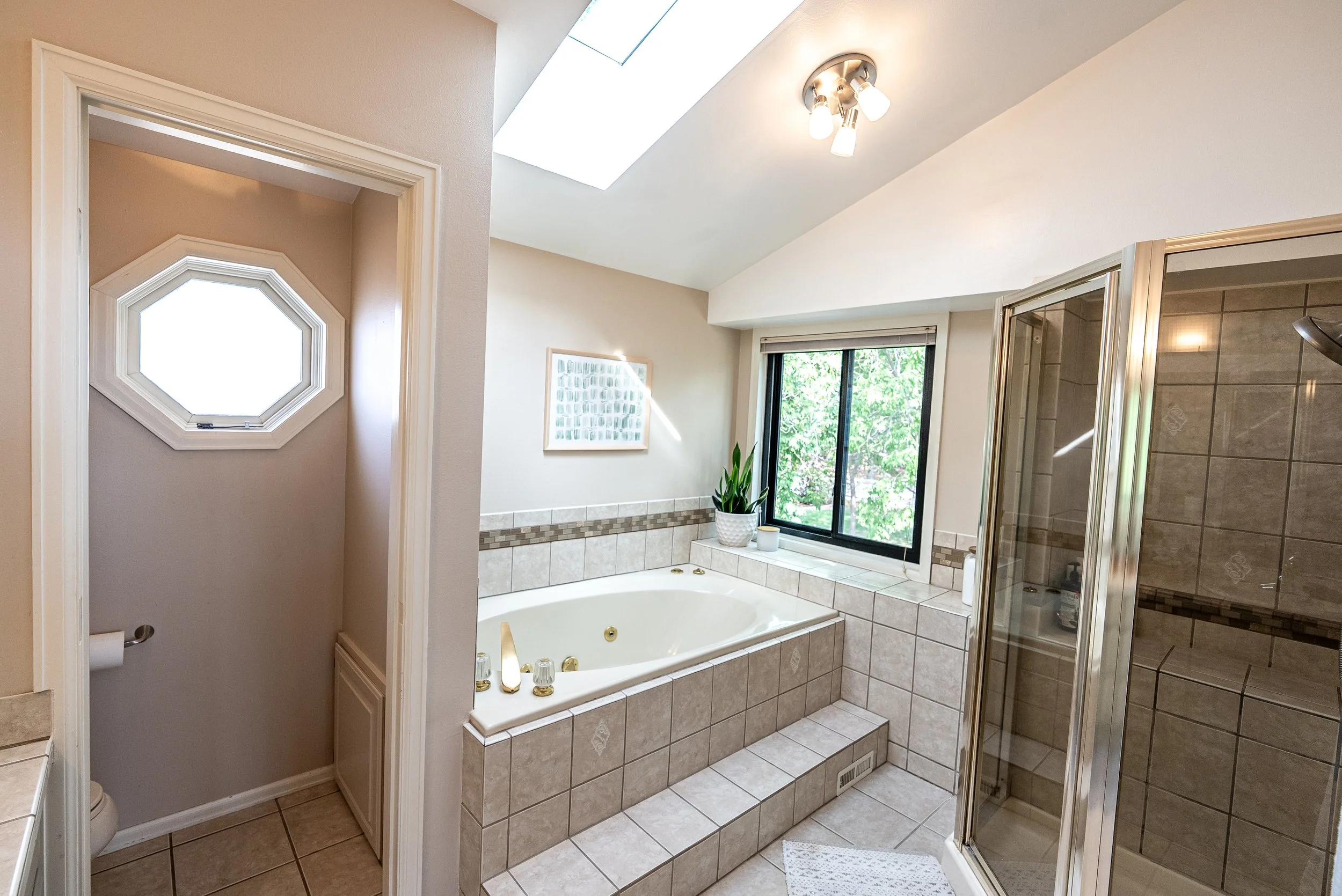 Upstairs Bathroom 1.3.jpg