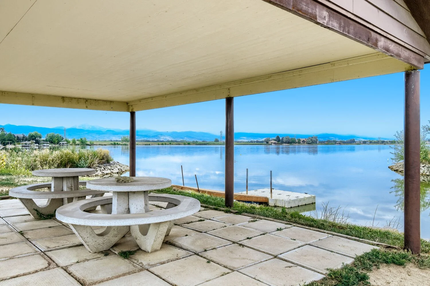  Relax and enjoy water and mountain views. 