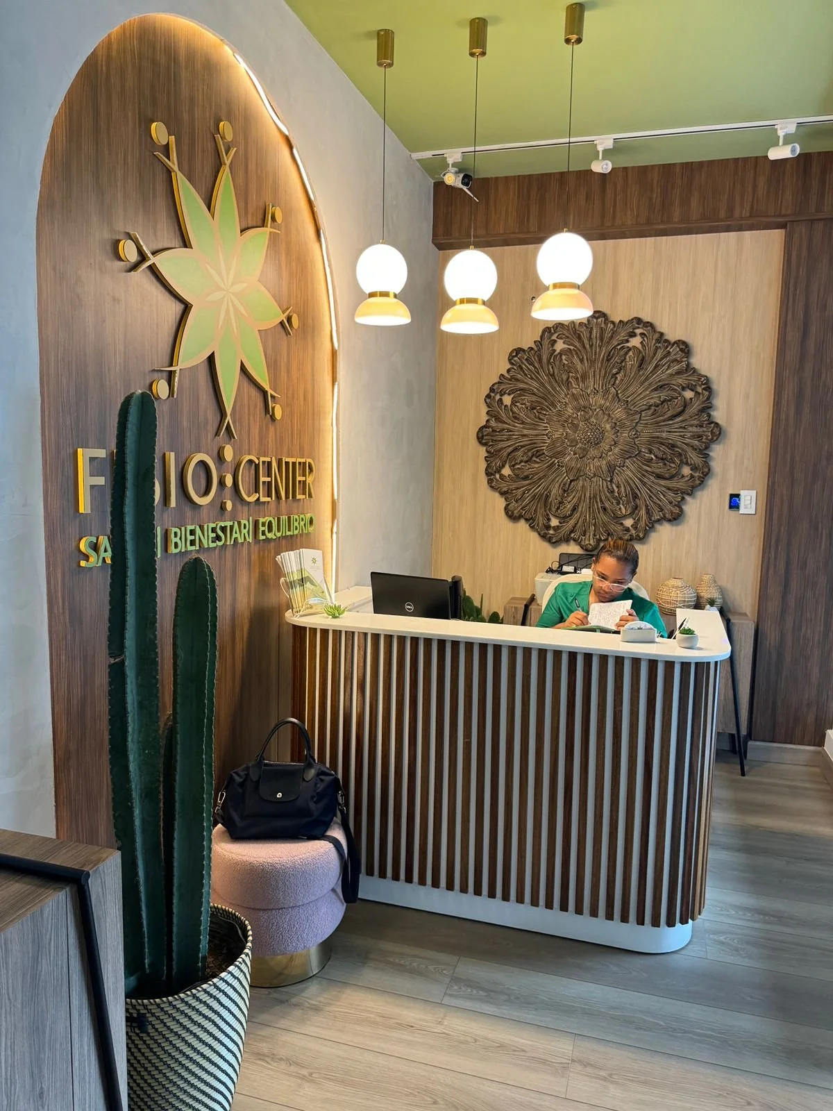 WhatsApp Image 2024-10-17 at 01.23.21.jpeg