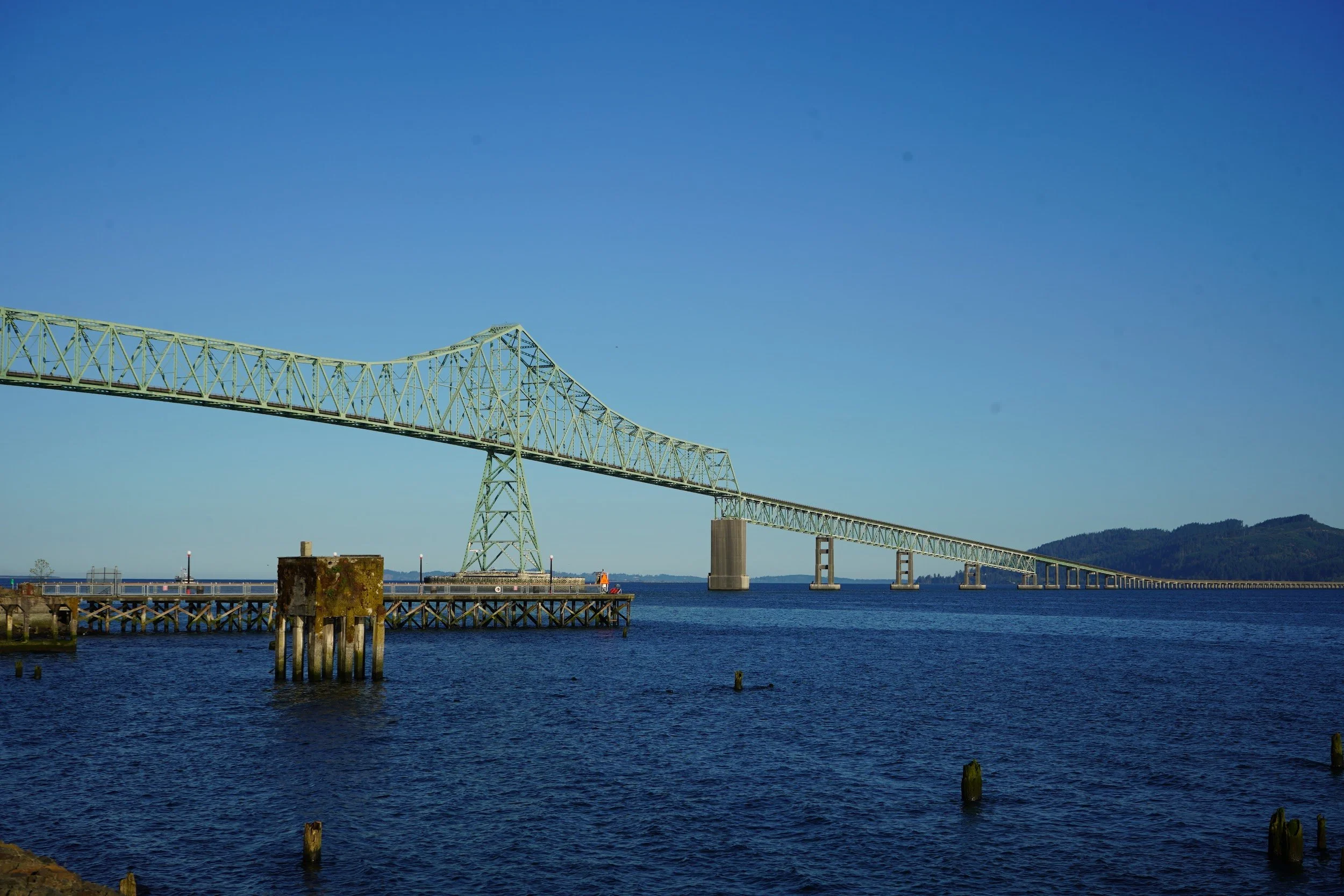 Astoria-Megler Bridge over the Columbia River.jpg