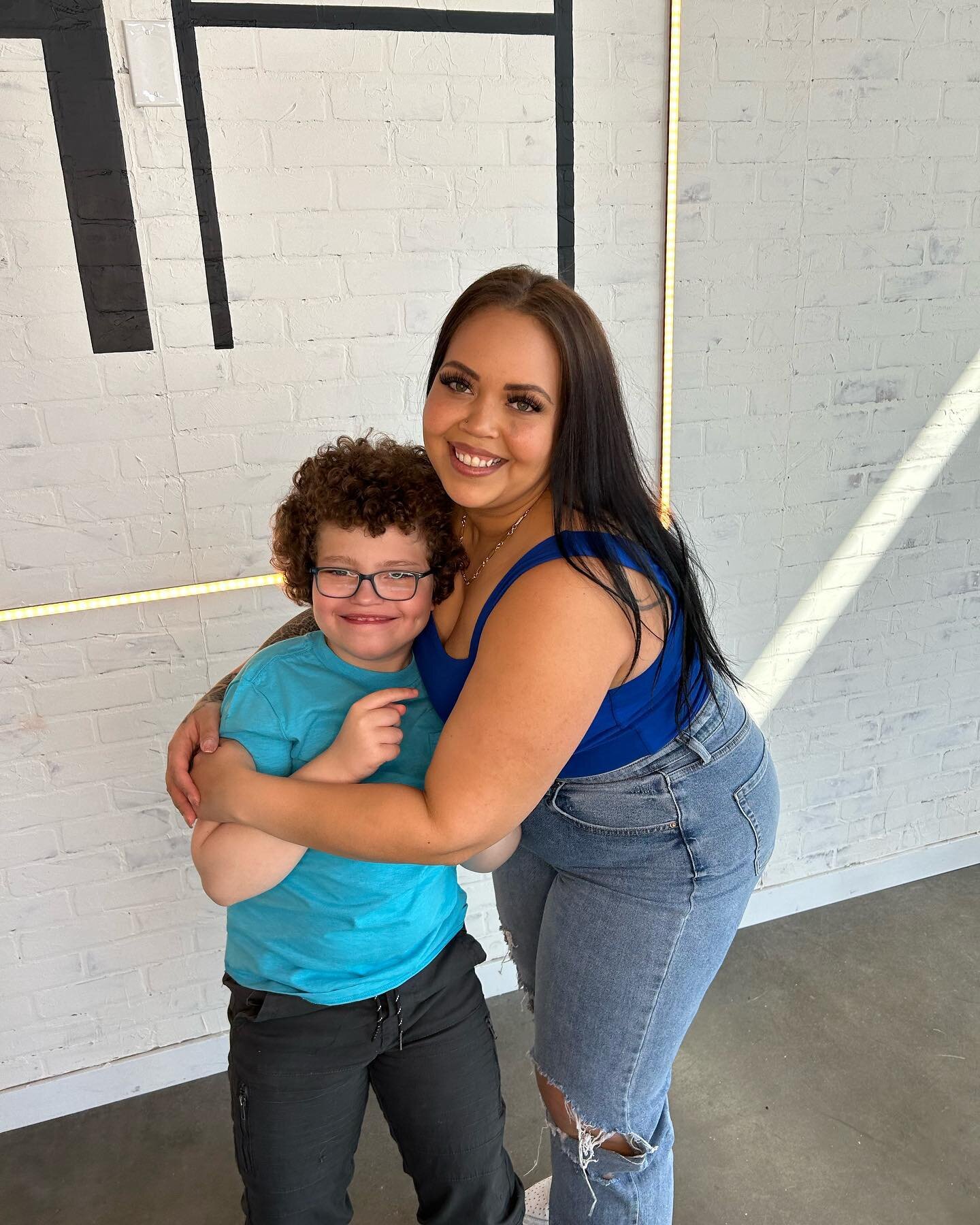𝓟𝓔𝓓𝓐𝓛 𝓕𝓞𝓡 𝓐 𝓟𝓤𝓡𝓟𝓞𝓢𝓔💙

Michaela, or &ldquo;Mickie&rdquo; has been a long time HH member and recently joined us as studio manager. 

Mickie&rsquo;s oldest son, Landon &ldquo;Dan&rdquo;, was diagnosed with Autism at the age of 3.  Dan j