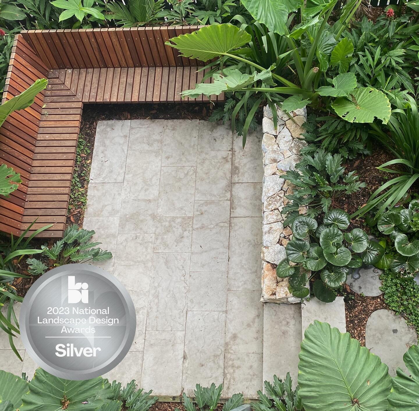 I am so thrilled to have received a silver medal in the 2023 Landscape Design Institute National Design Awards for small gardens! This inner city garden is a lovely lush hideaway for intimate gatherings as well as providing an interesting view from t