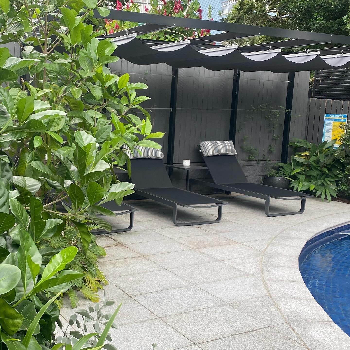 A space saving shade solution for a petite garden. It provides full coverage, is fully flexible and easy to operate allowing for maximum relaxation time by the pool.

#gardendesigner #myverandah #brisbanegardendesign #beautifulgardens&nbsp;
#landscap