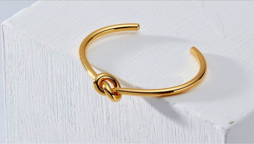 Gold Knot Bangle Jewelry Supplier| JR Fashion Accessories