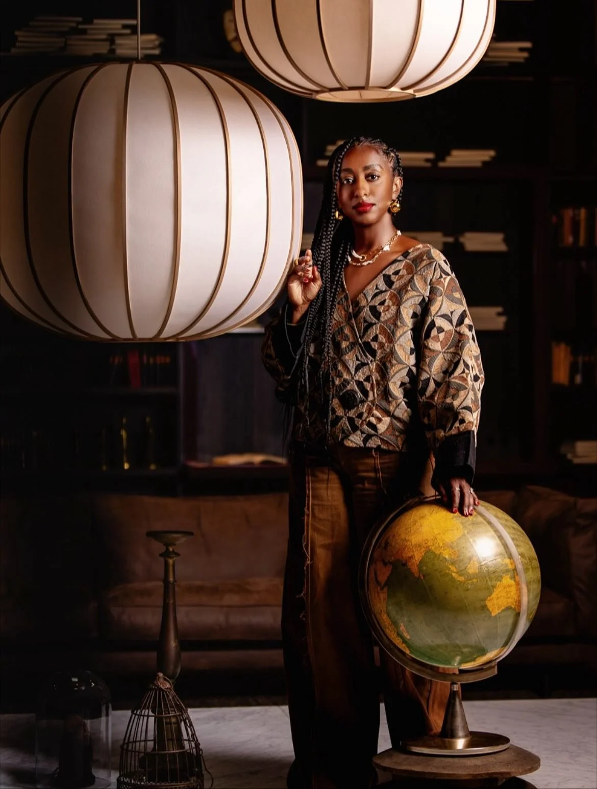 The Fall’s Women of Style Issue feat. @by_kalu
wearing just a few of her Fall Fav’s. ➡️ SWIPE LEFT for a proper jewelry roundup!✨
@sanfrancisco.magazine 
Photographed by @tracyeastonphotography 
Styling by @alemsworld 
#sanfranciscomagaz