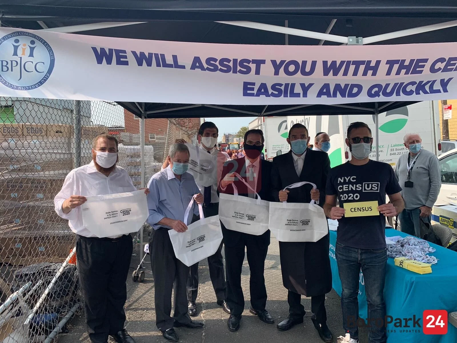 Boropark24 Boro Park Jcc In Partnership With Met Council Holds Rosh Hashana Food Distribution Census Drive Thru Event Met Council