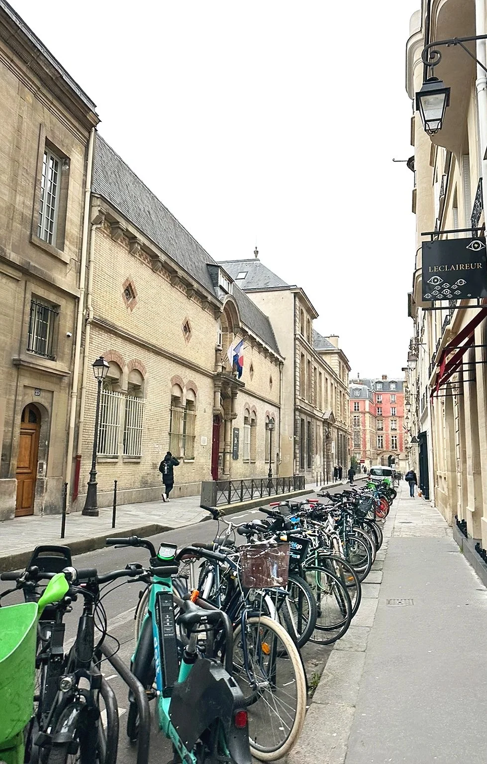 leMarais_bicycles.jpg