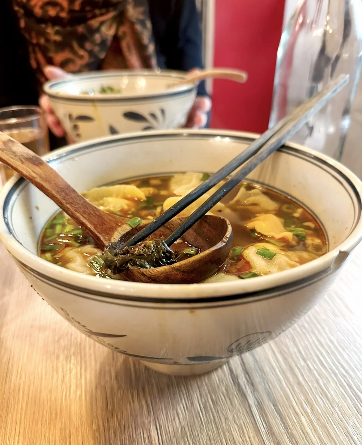 SoupeAigreDouceDeWonton.jpg