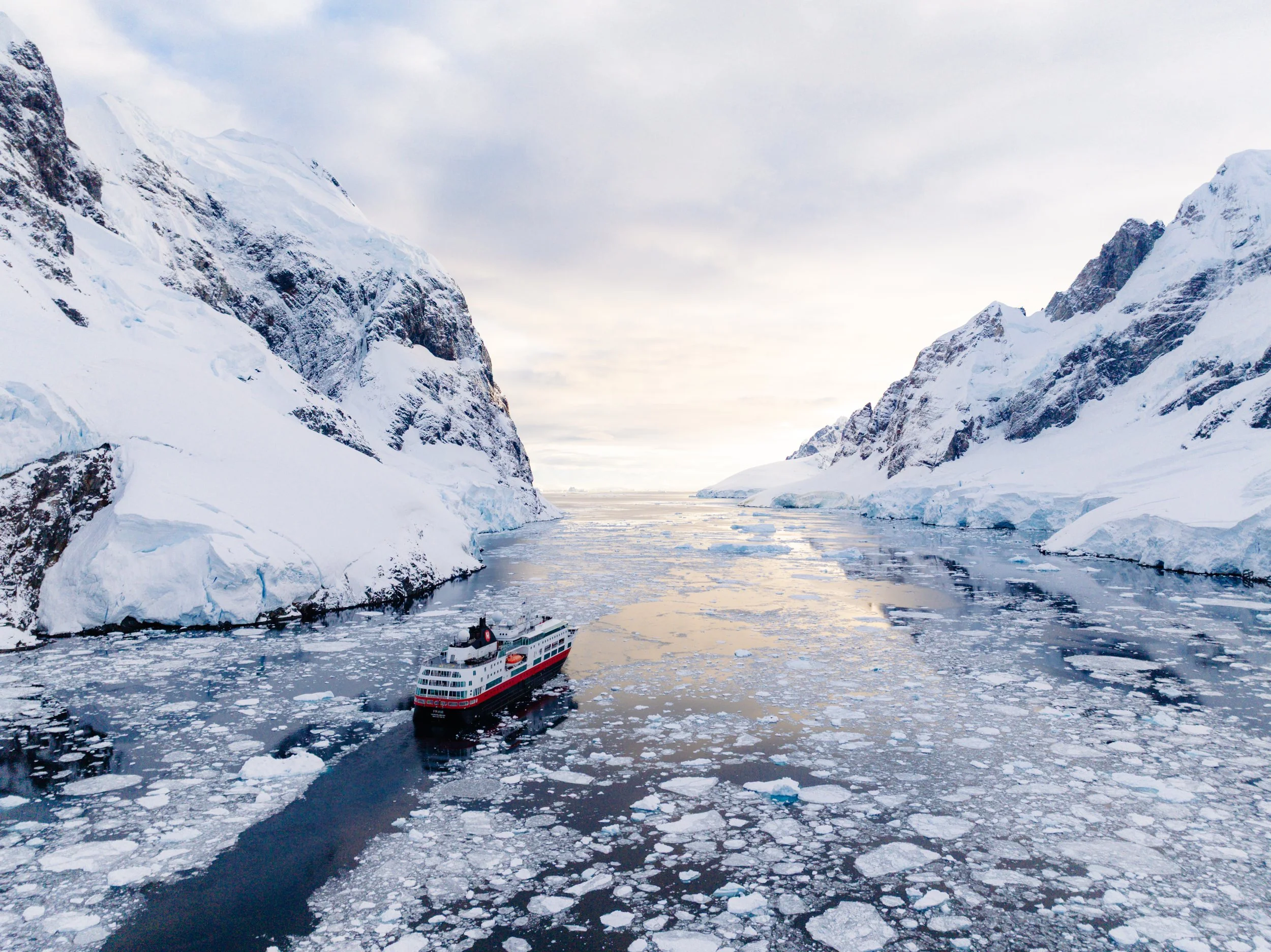 antarctica_drone.jpg