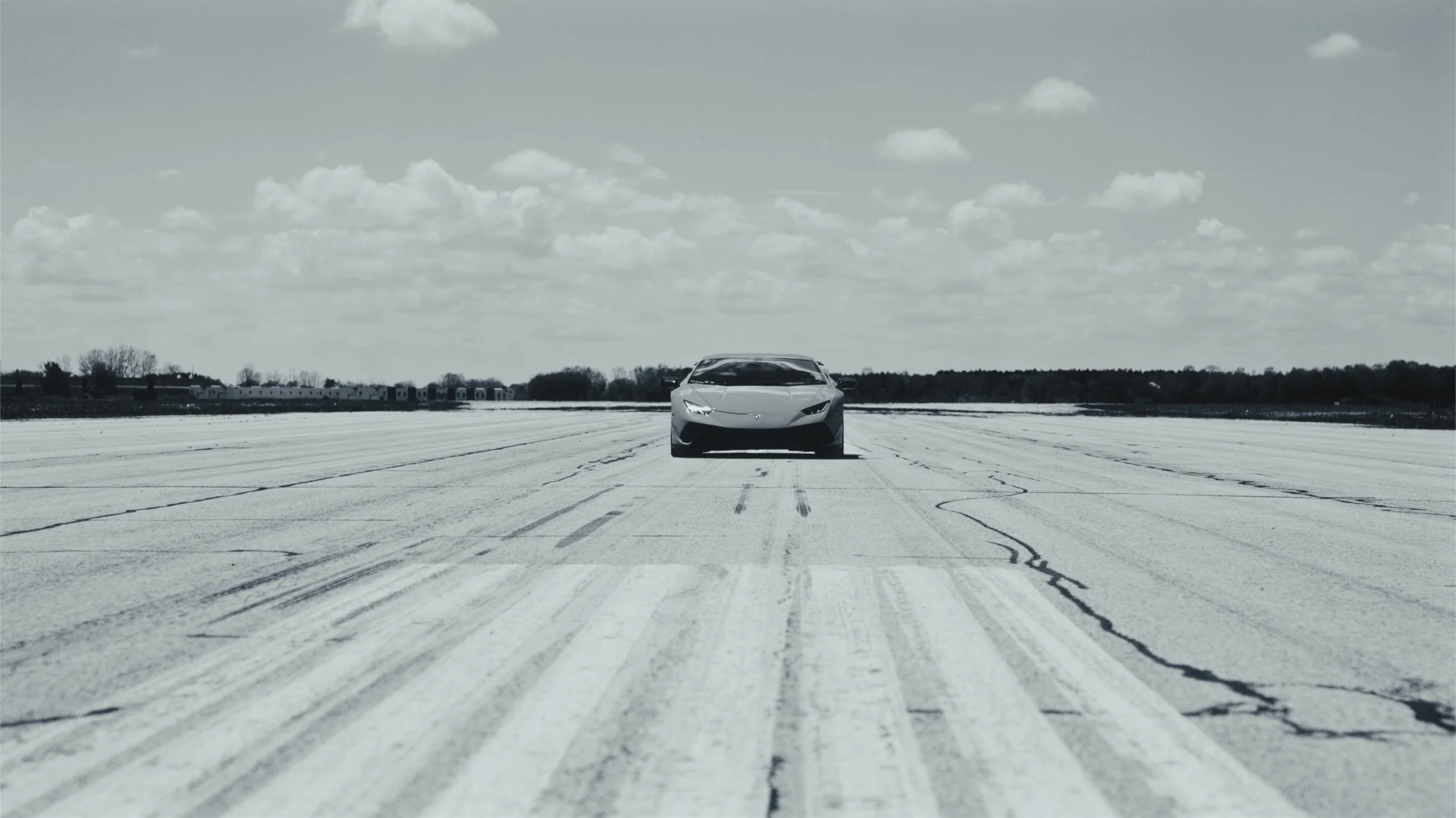 lambo-bw.jpg