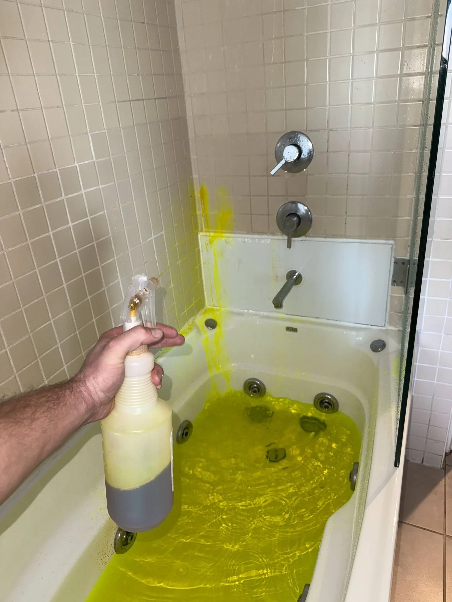 bath-shower-leak-dye-test.jpg