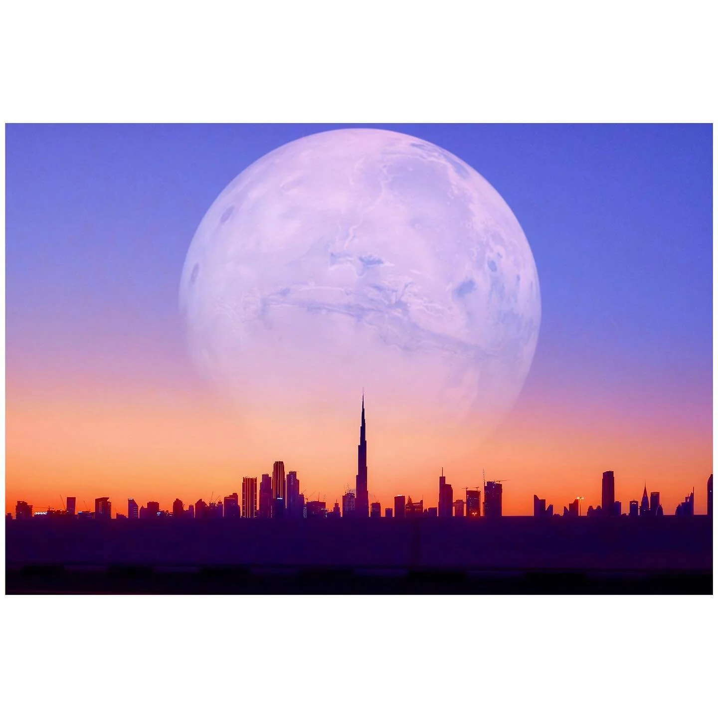 Next destination could be another planet. A lot of people dream about it. Still seems scary to me. And don&rsquo;t tell me i have added Mars behind dubai&rsquo;s skyline ! It was there when I took the photo 😅😂
-
-
-
-
-
-
-
-
-
-
-
-
-
-
-

#fujilo