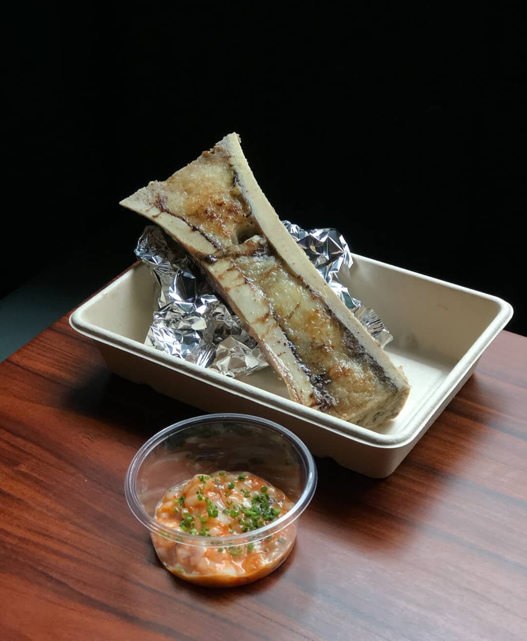 Midollo shiokara, ormai lo conoscete ma &egrave; da tanto che non ve lo raccontiamo. E' disponibile per il delivery anche se pu&ograve; sembrare impossibile. ⁠
⁠
Shiokara, il condimento di eccellenza per il midollo, &egrave; fatto con calamari e i lo