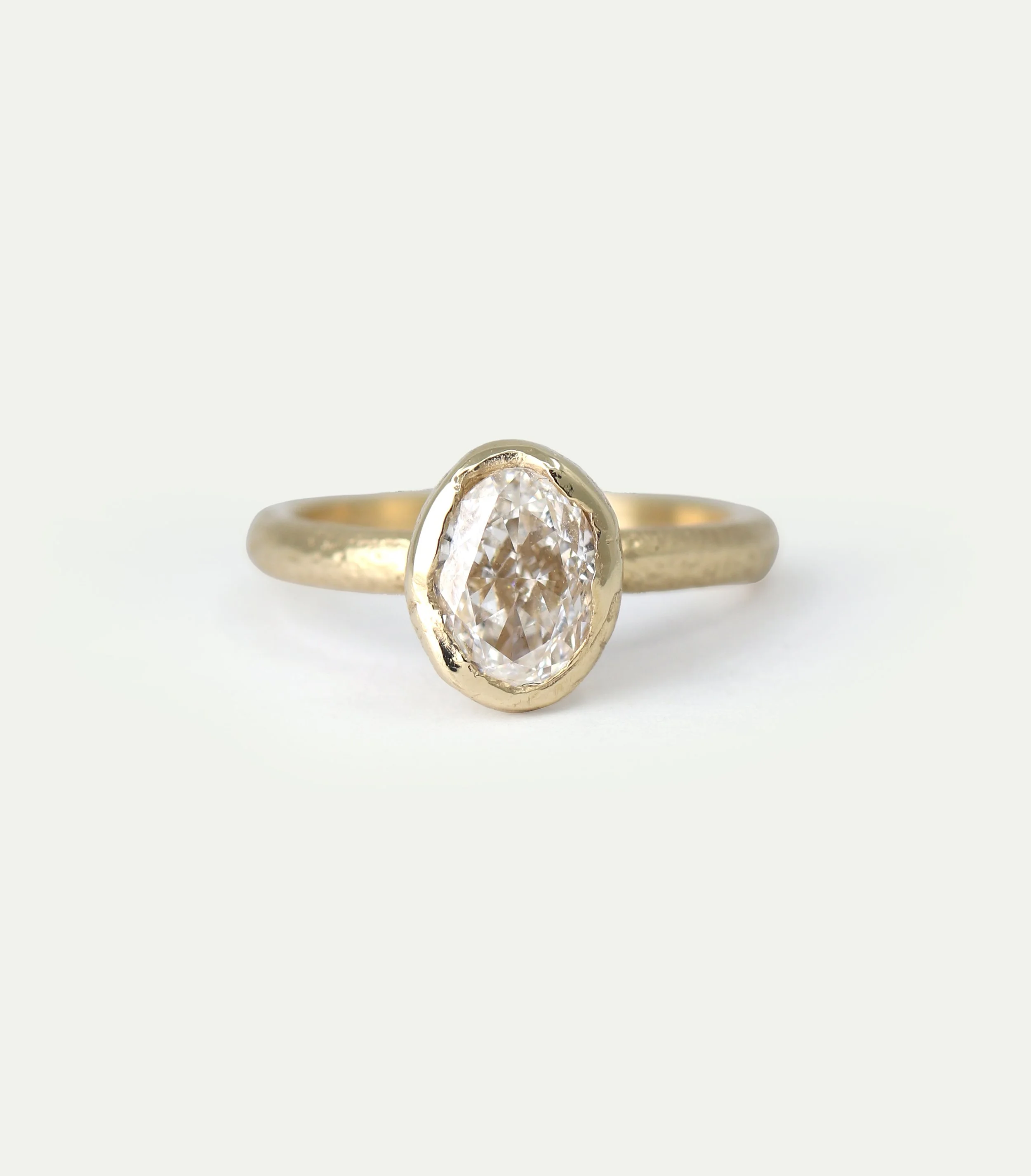 Oval Solitaire1.jpg