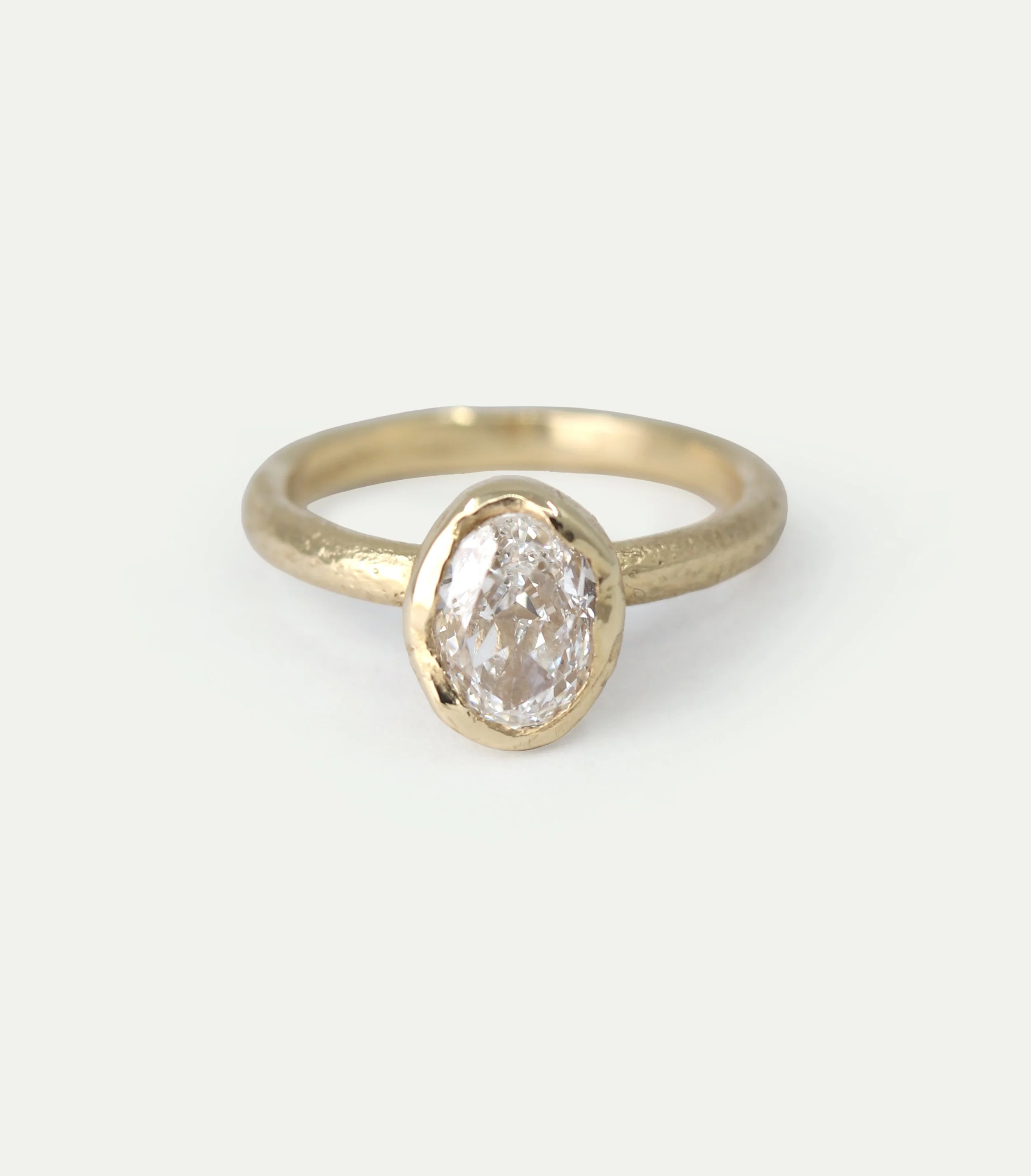 Oval Solitaire2.jpg