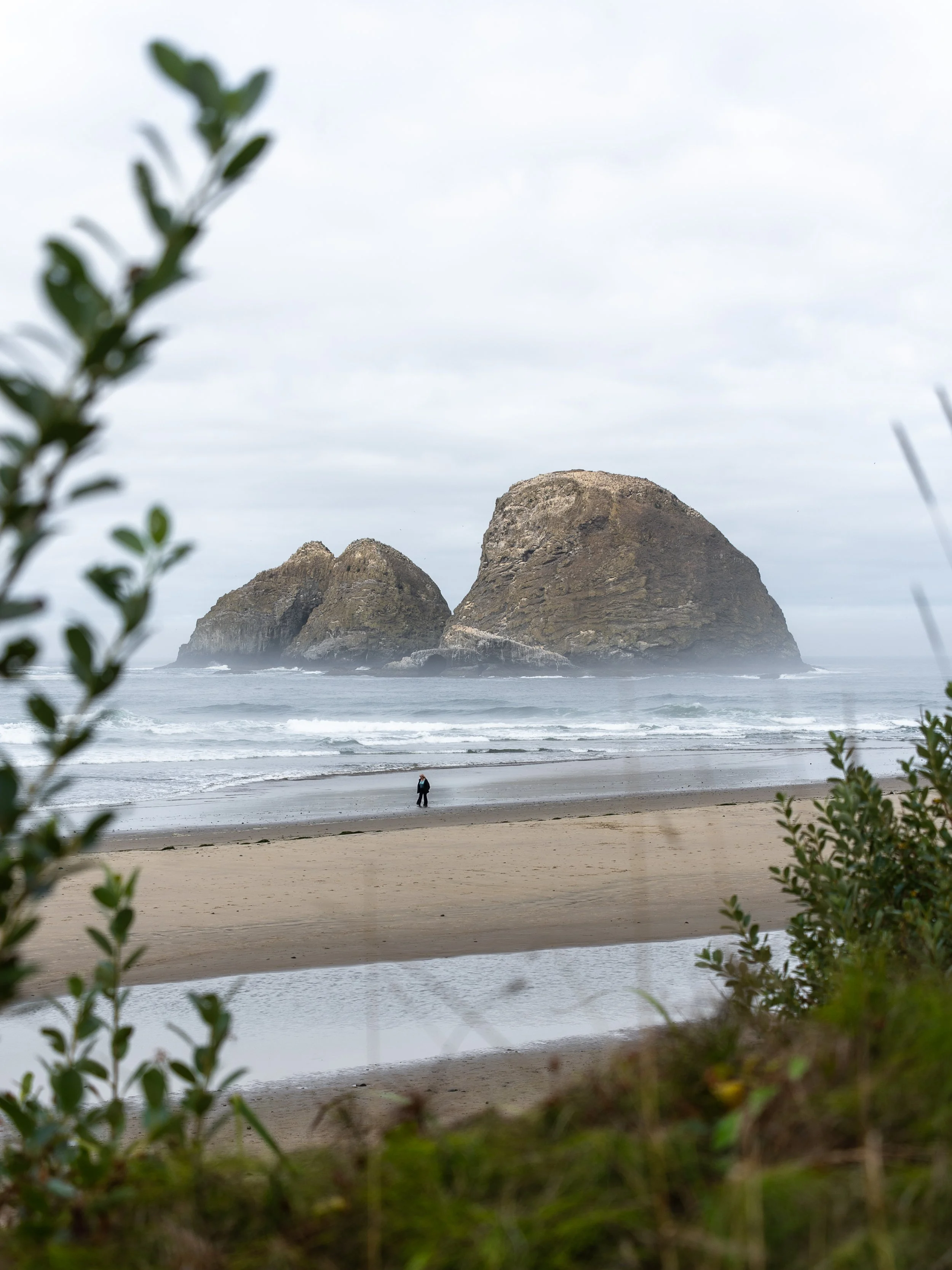 Tunnel Beach - Oregon, a must visit stop on a Pacific Northwest road trip