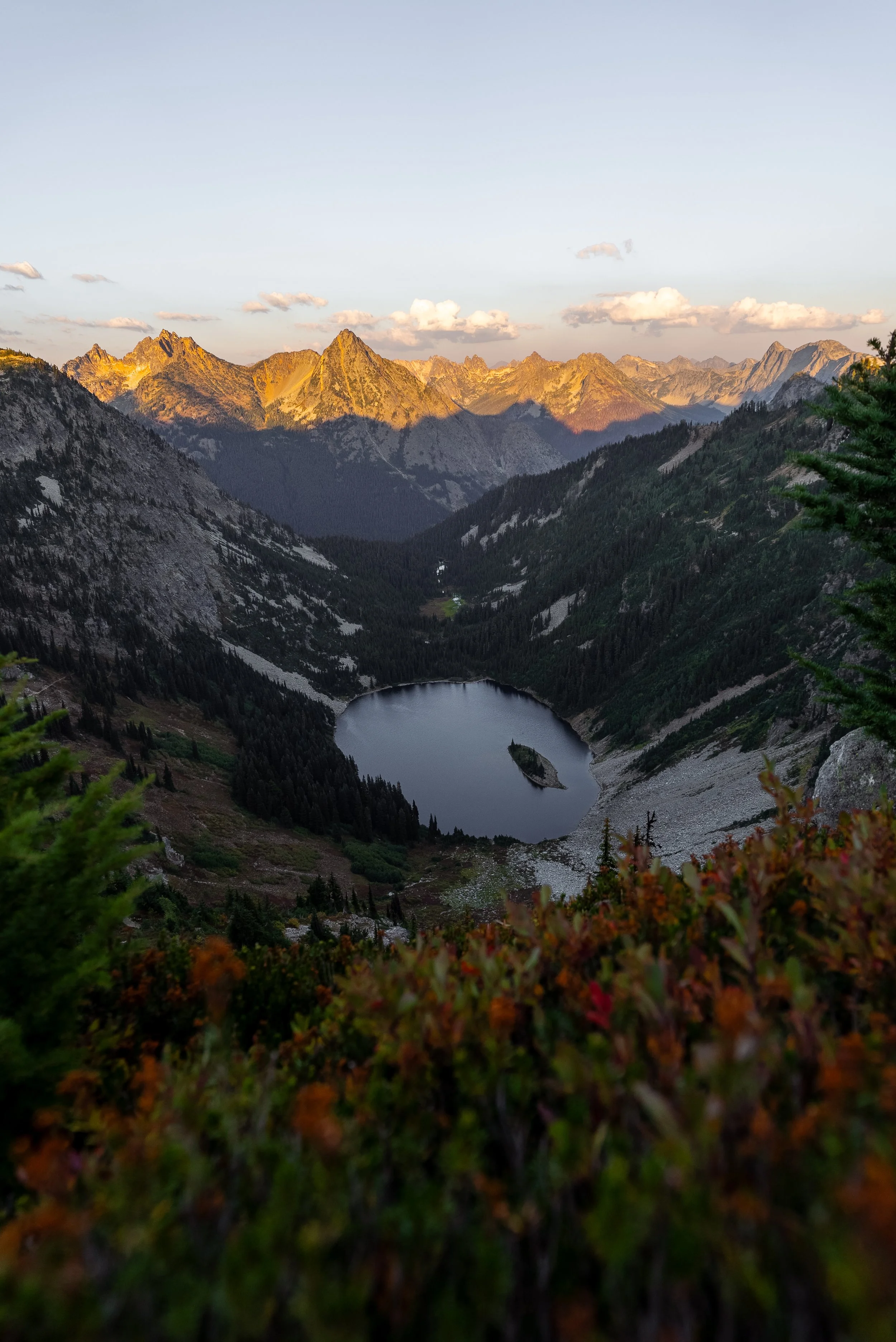 Maple Pass- Pacific Northwest Road Trip Guide: 2-Week Campervan Itinerary for Washington and Oregon