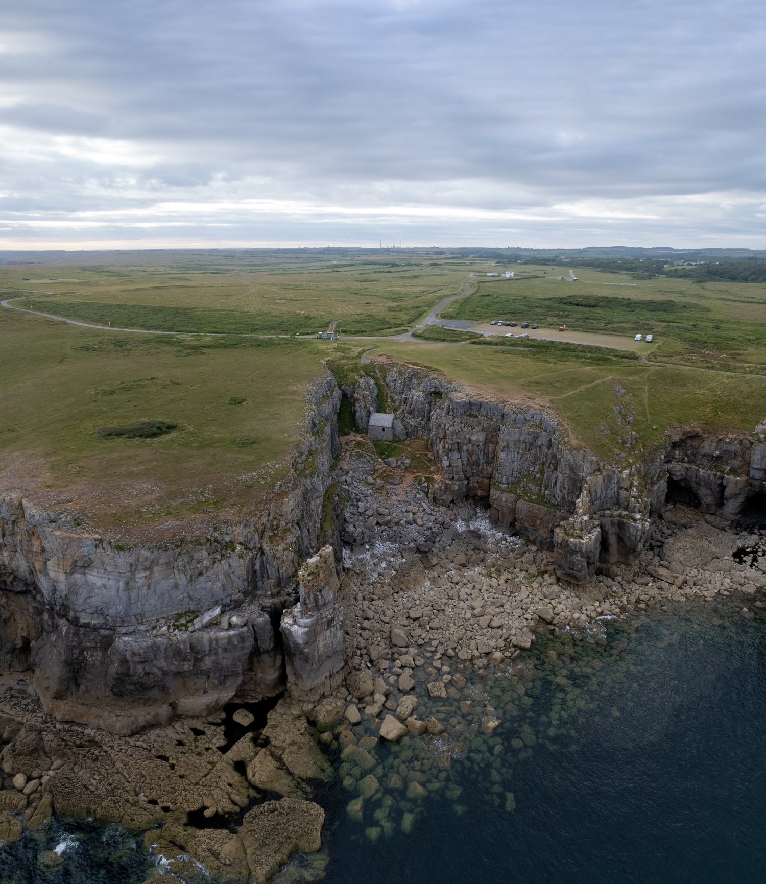 A guide to the Green Bridge of Wales and Stack Rocks | Pembrokeshire ...