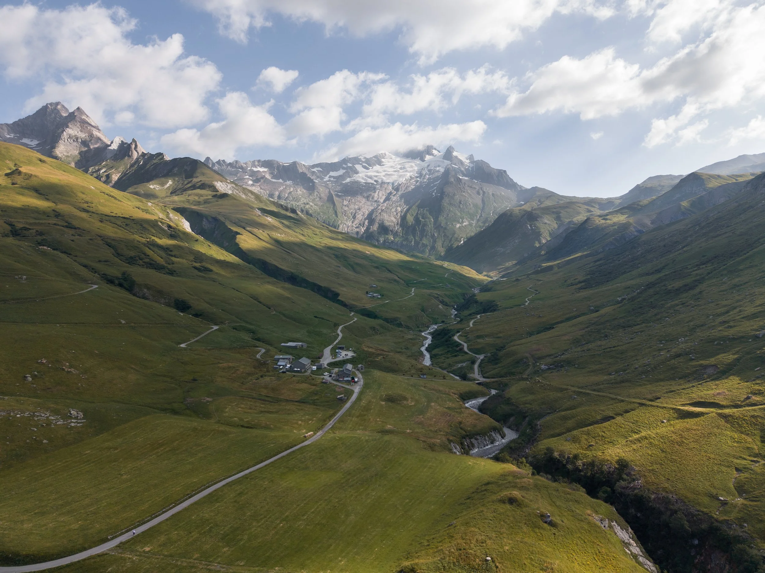Hiking the Highlights of the Tour du Mont Blanc: Day 2 - La Ville des Glaciers
