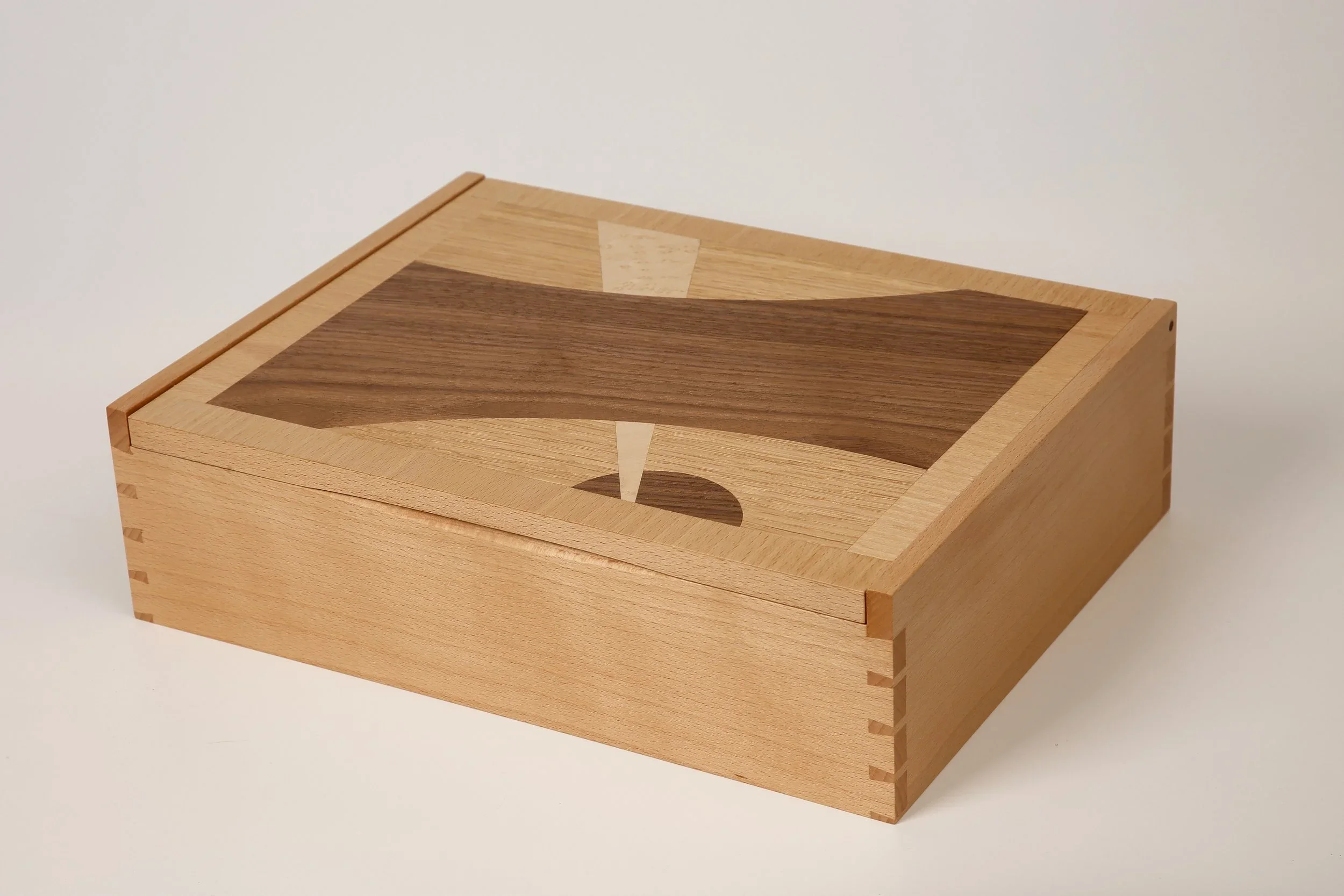 Cam+Box_002.webp