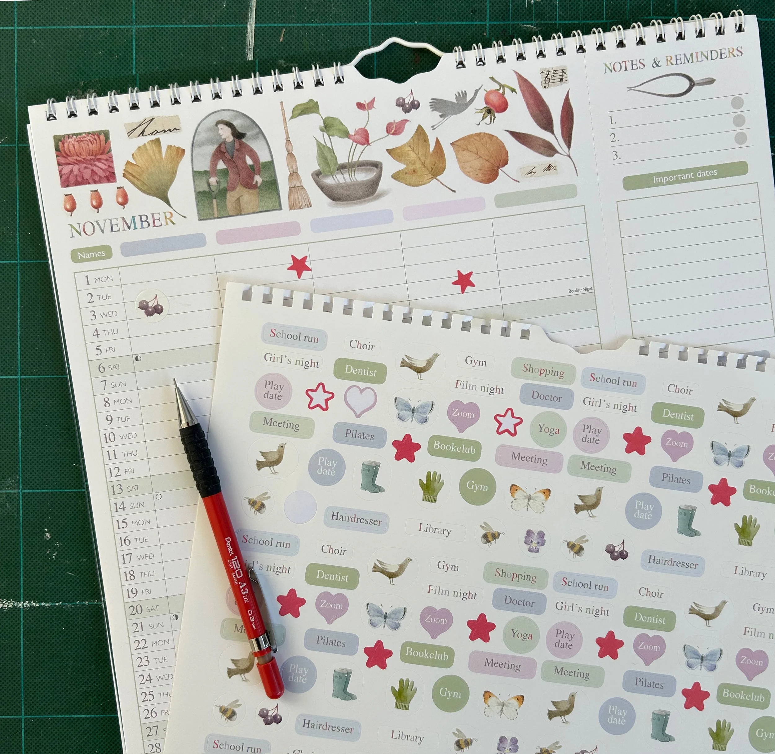 2027 'Garden Days' Mum's Household Calendar