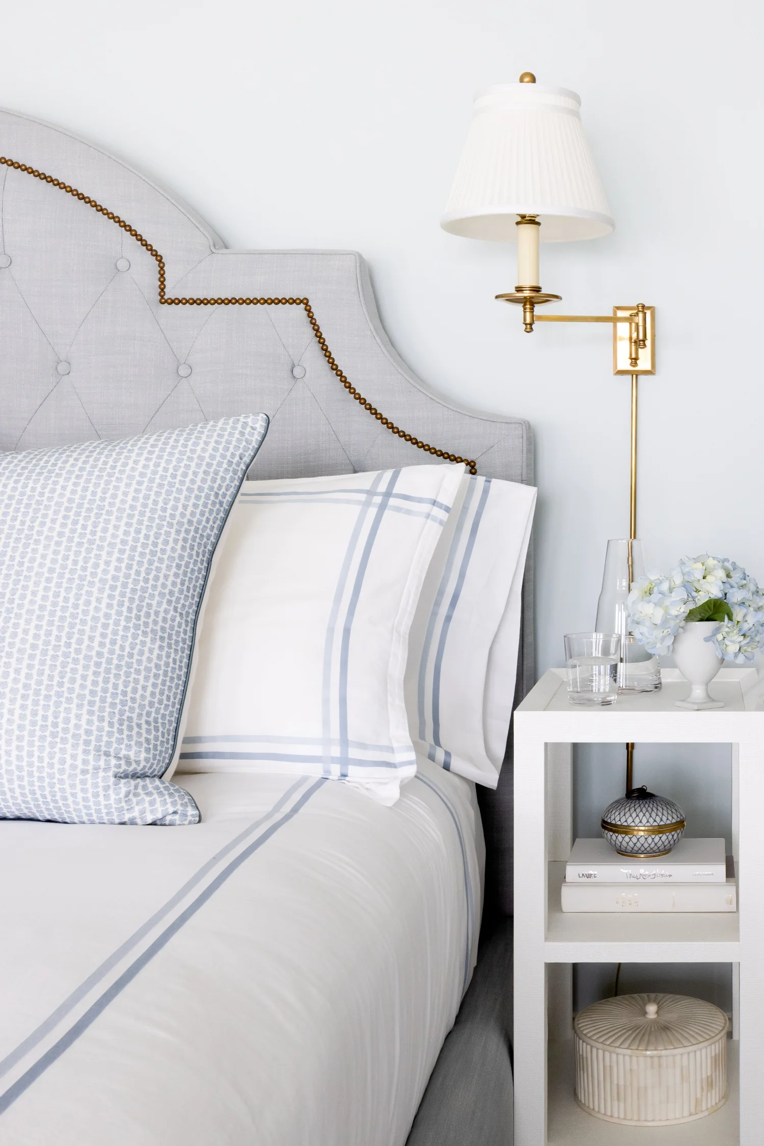 Lake Geneva lakehouse design. Blue and white timeless design by North ...
