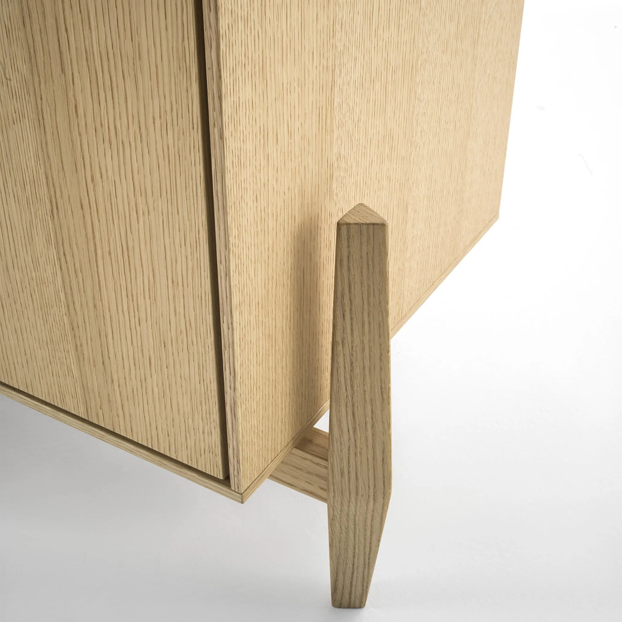 CRAB sideboard by Durame, design Maurizio Di Lauro