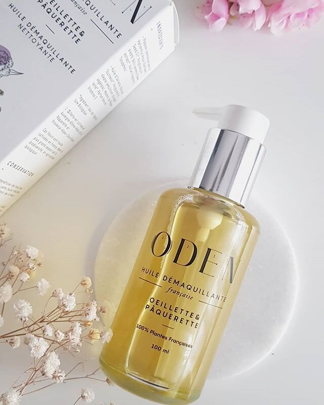 𝐷 𝑂 𝑈 𝐵 𝐿 𝐸 ... nettoyage! 
Parce que je ne le dit jamais assez, mais il n'y a pas de beau maquillage, sans soins de peau. 
Aujourd'hui j'ai re&ccedil;u mon huile d&eacute;maquillante @oden_france, l'occasion de tester une huile aux ingr&eacute