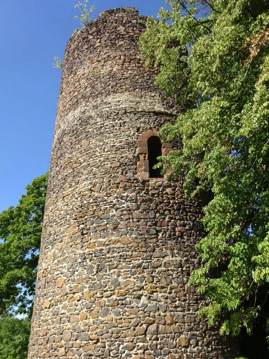 Westturm Burgruine Kohren-Sahlis