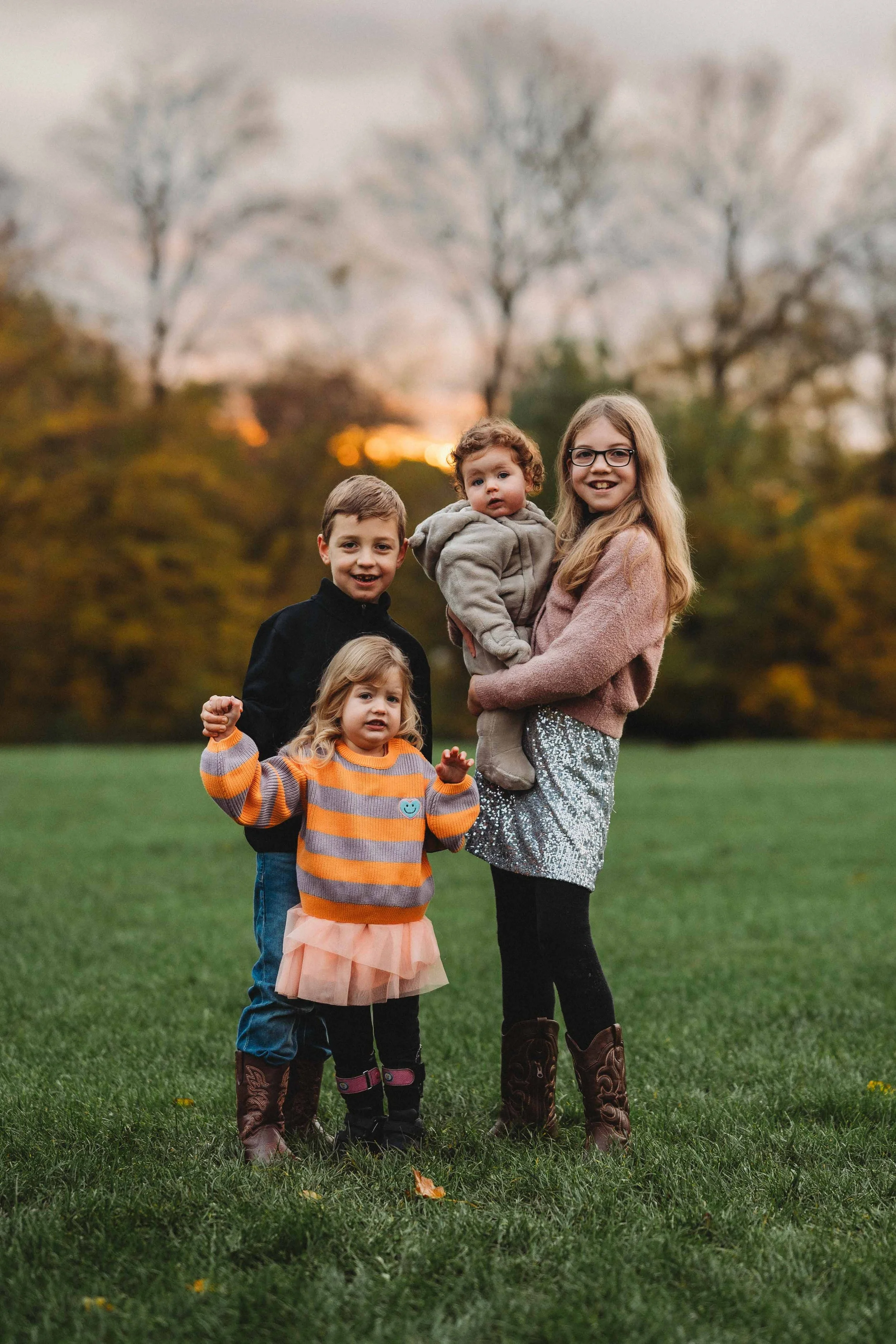 Family of 6 fall photo session in Solitude, Germany