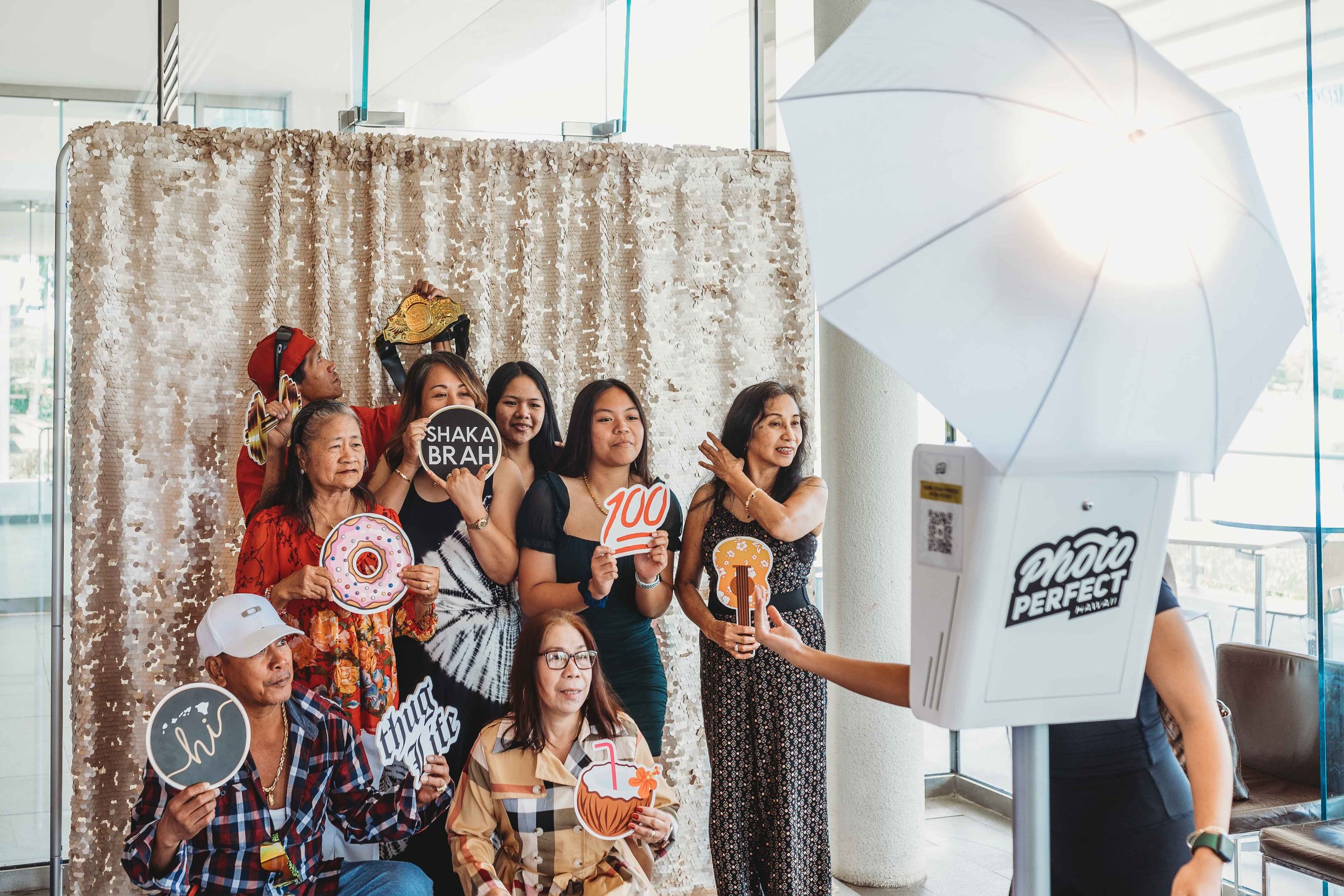 Chloe 1st Birthday Amanda Lessner Oahu Hawaii Photographer princess-sophia-themed-birthday-party-at-hanging-gardens-events-venue