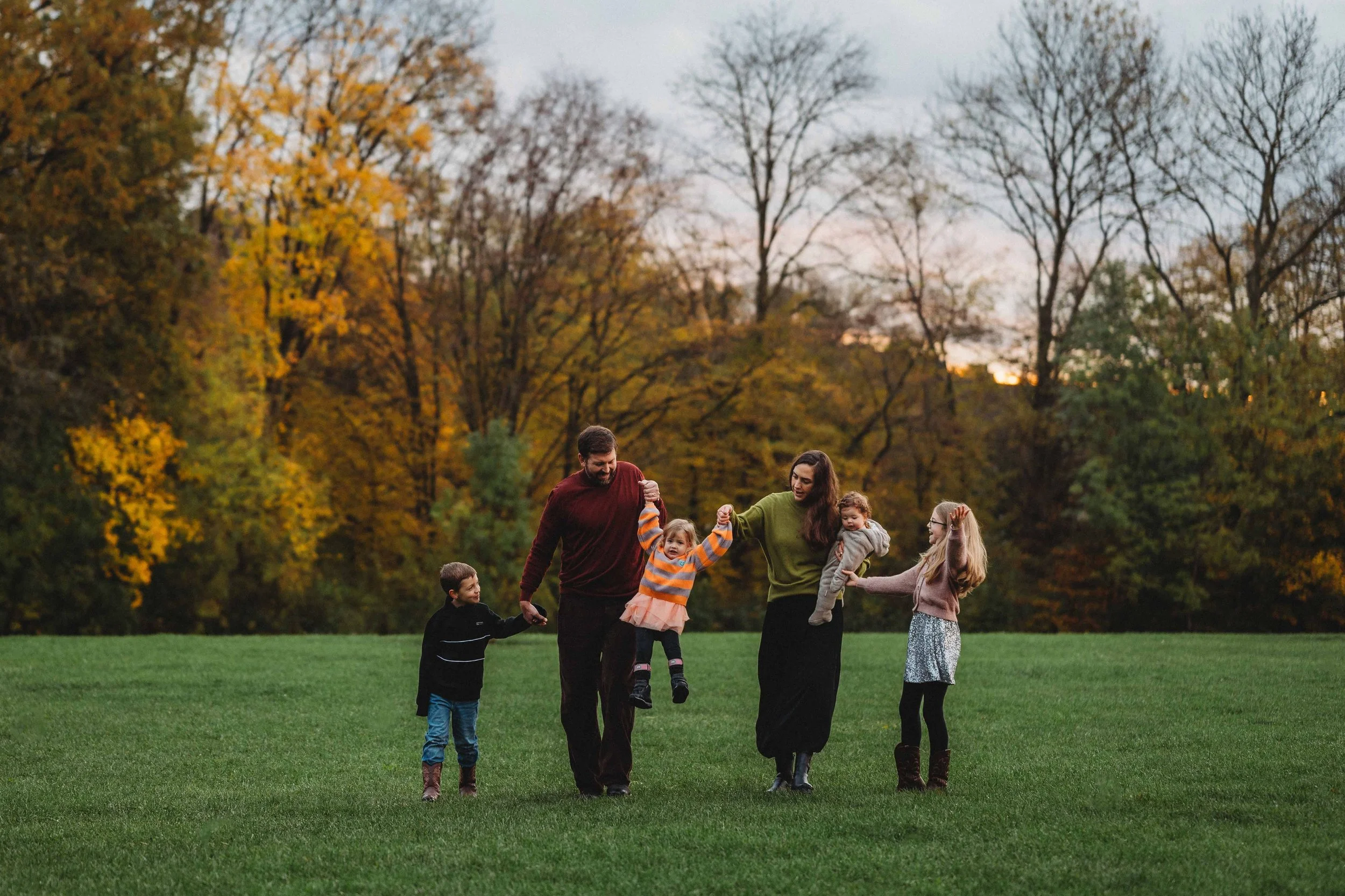 Family of 6 fall photo session in Solitude, Germany