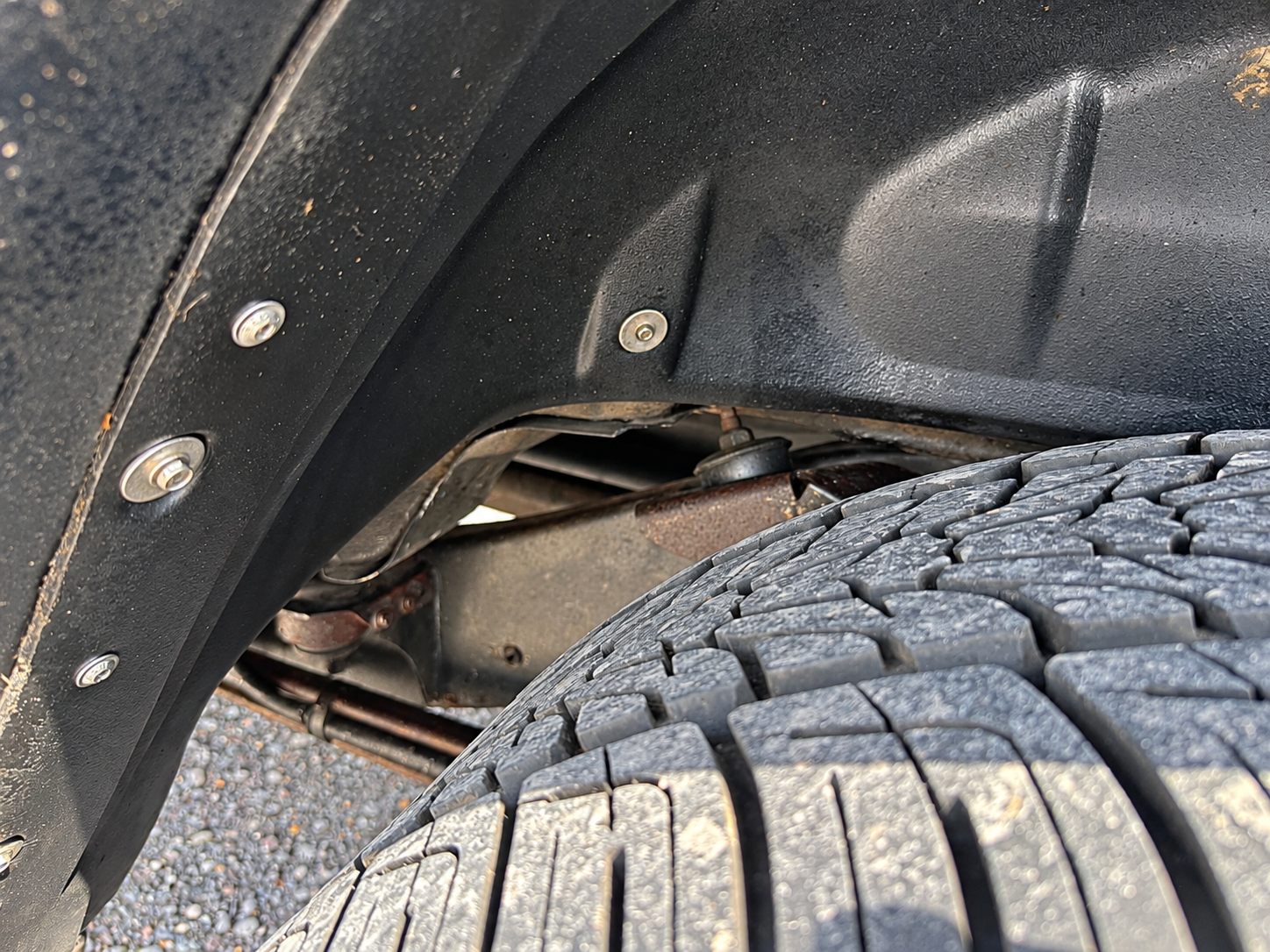 0051 Detailed Wheel Well and Tire Tread.png