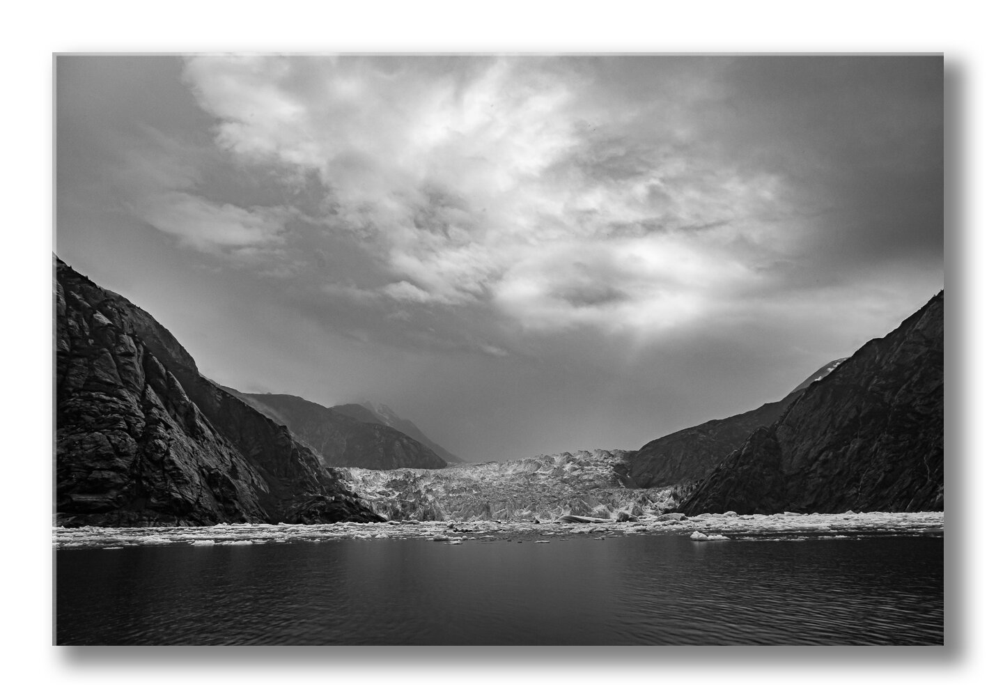 FineArt-Glacier-in-cloudyday.jpg