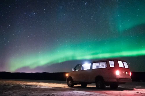 Chasing aurora under clear patch