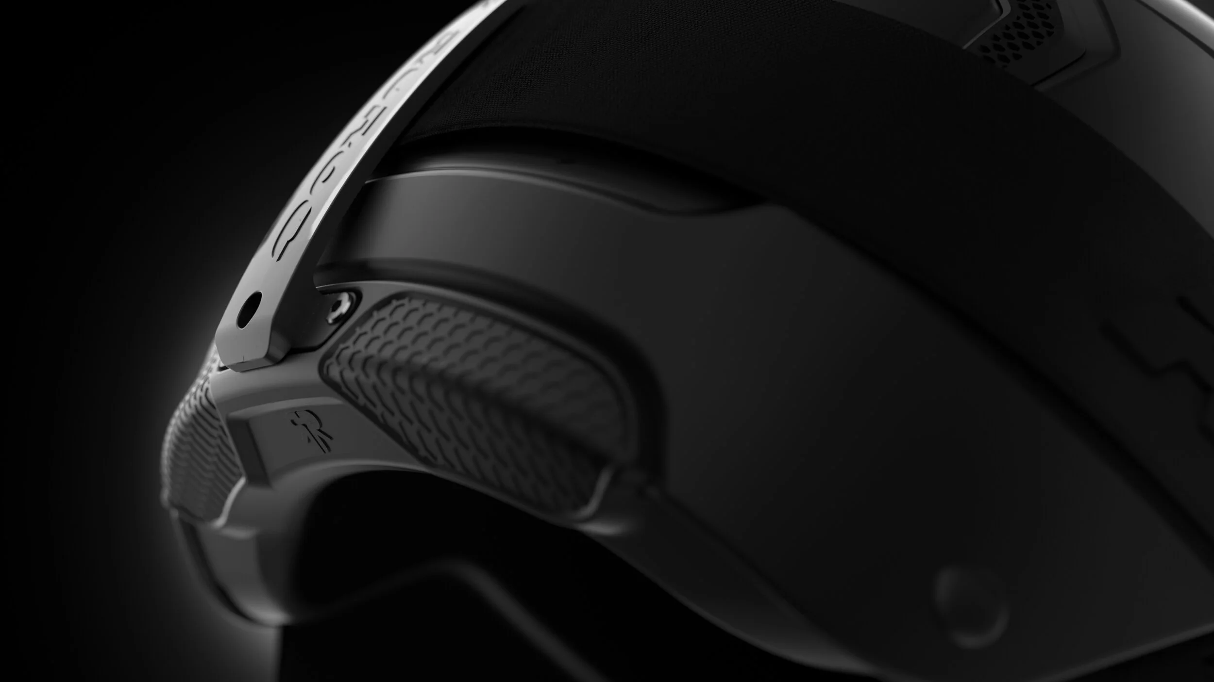 Ruroc_RG Lite_renders_1_still_6_black.jpg