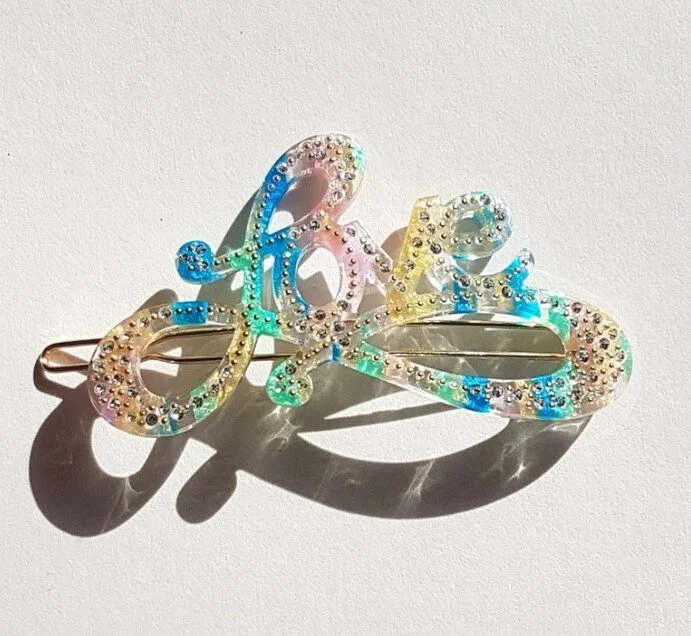 Pico rainbow love hair clip