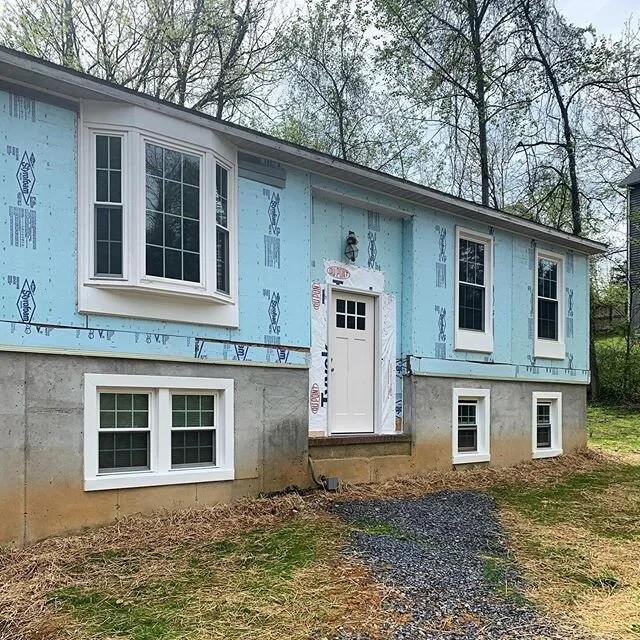 All new everything - coming soon! Stay tuned 🚨 &bull;
&bull;
&bull;
&bull;
&bull;
#renovation #realestate #home #flippinghouses #fixerupper #newwork #building