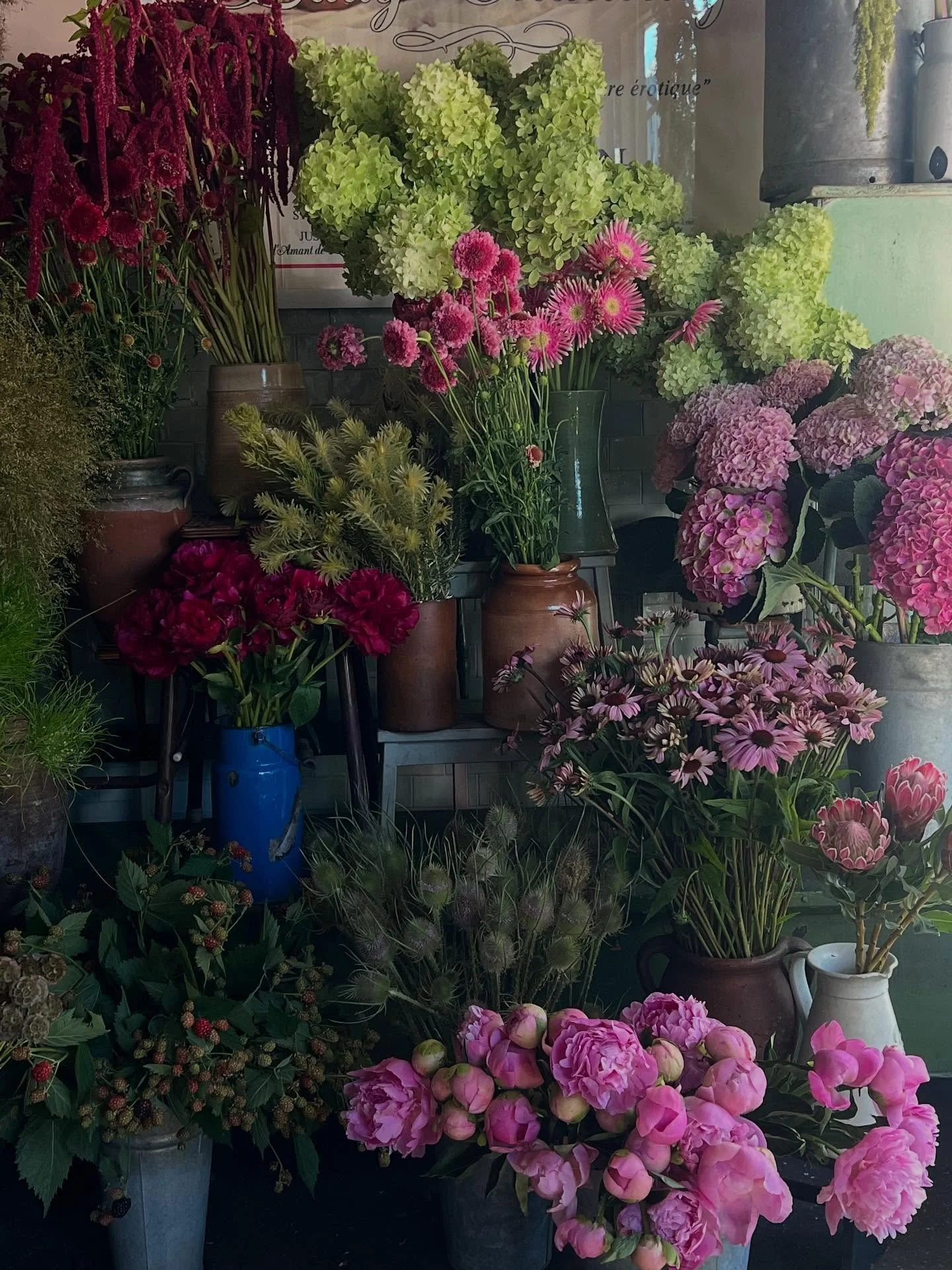 Happy Friday! ~ Shop open / landline down / online shop up / gals are shining  @charlottewilmont @daisy_alexander ~ if you can&rsquo;t get though please email &amp; we will phone you back xxx ~ #flowershop #londonflorist