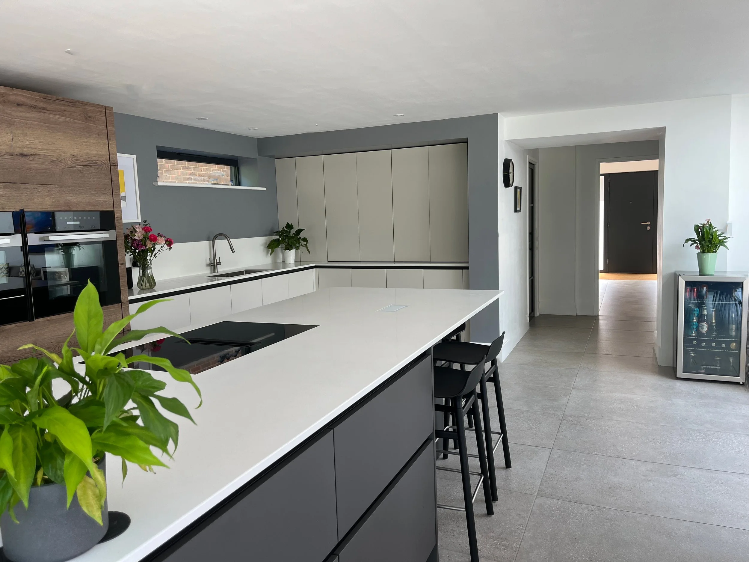 kitchen island_.jpg