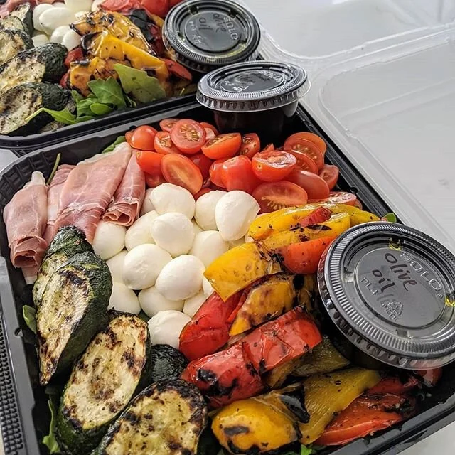 Todays promo by @rebelmerchant was a huge hit! Dinner for 4 delivered to your porch, with heating instructions, ready to serve. We've been doing prepared foods delivery for our clients for several years but now we're making it available to more peopl