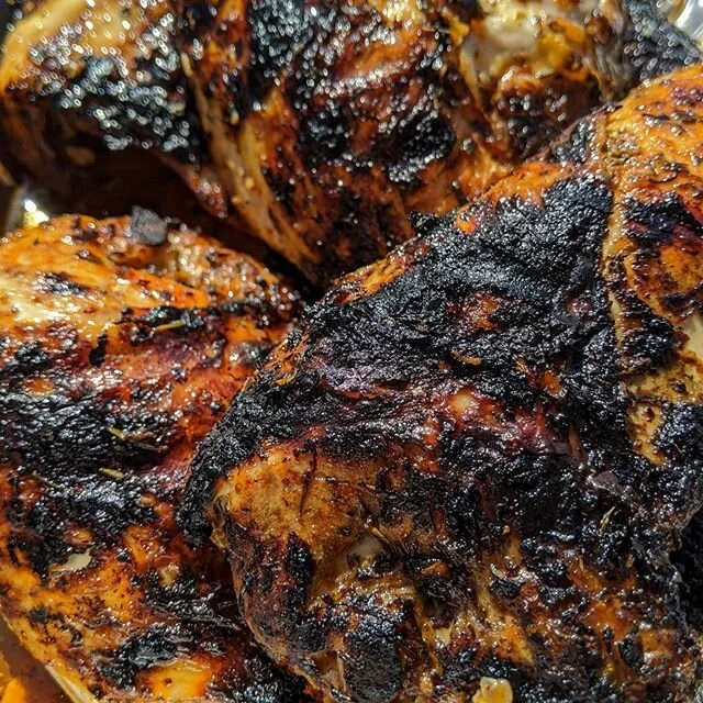 Some of the @rebelmerchant offerings for Passover this year...porch deliveries all day

#bbqchicken #veggiecakes #ragout #foodadventure #foodies #caterers #cheflife #chef #passover #matzahballsoup #matzah #gefiltefish #horseradish #personalchef #prep