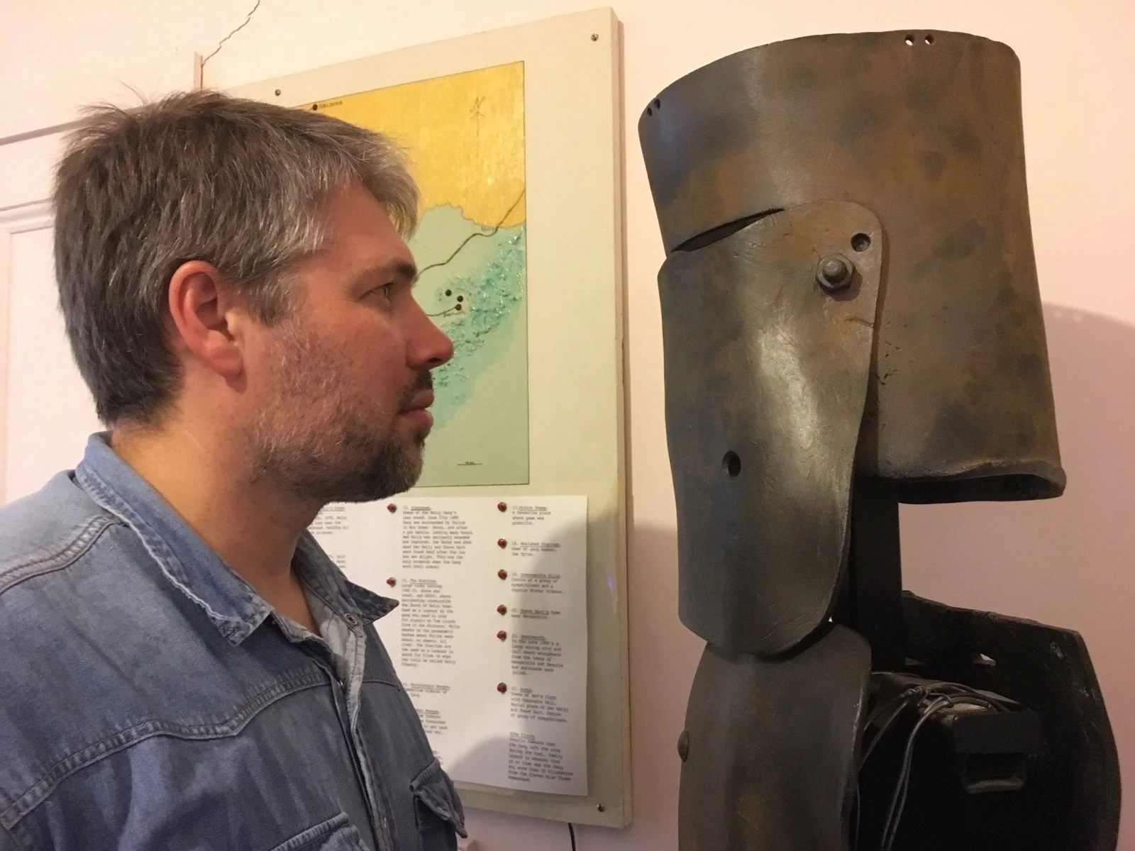 Seventeen - The Tourists of Kelly Country