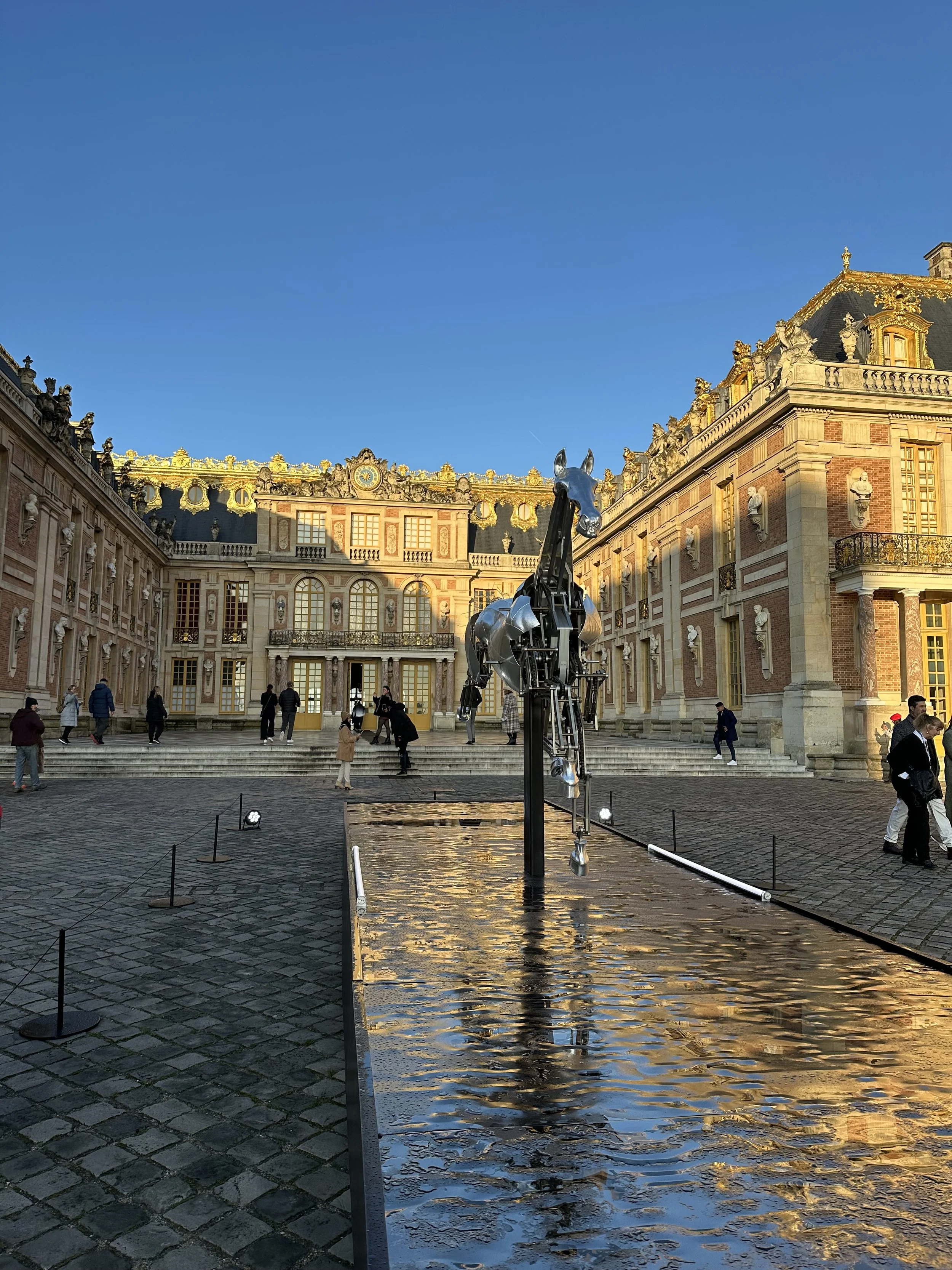 Entrance to Versailles with the statue ZEUS, from the 2024 Paris Olympics