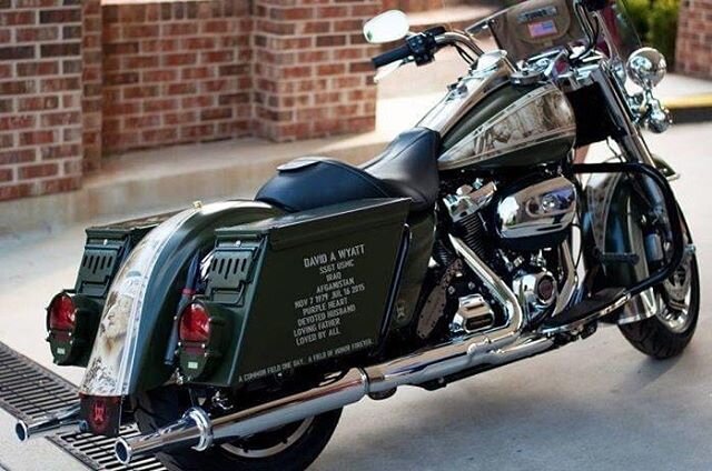 #tbt Shepherdsmen22 The &ldquo;War is Hell&rdquo; bike was beautifully customized by Zac Brown customs and pays tribute to 7 decades of the American Warfighter. Military Initiative at Shepherd Center. 🇺🇸