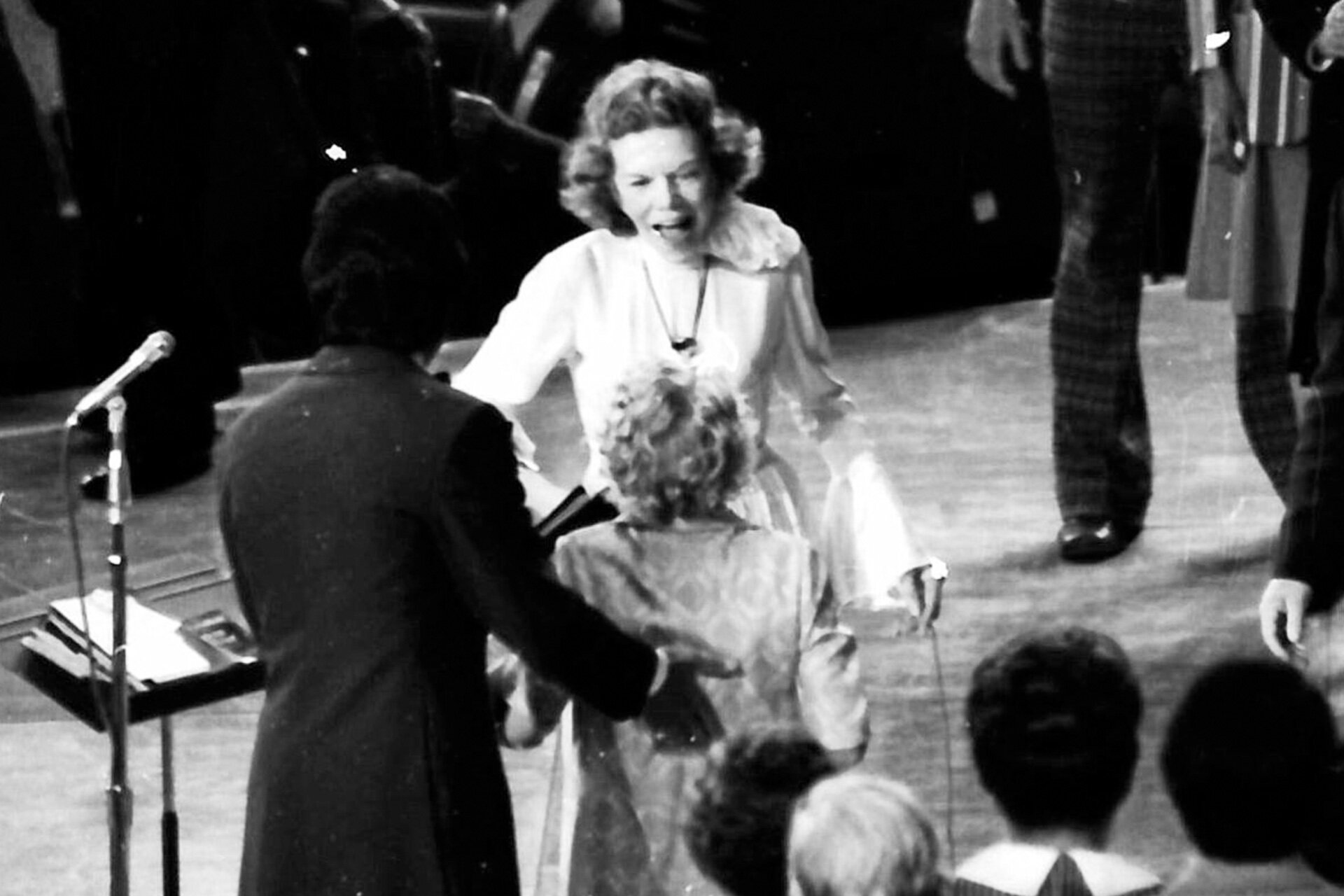 Kathryn Kuhlman's Miracle Ministry: Little Girl Healed of Cancer