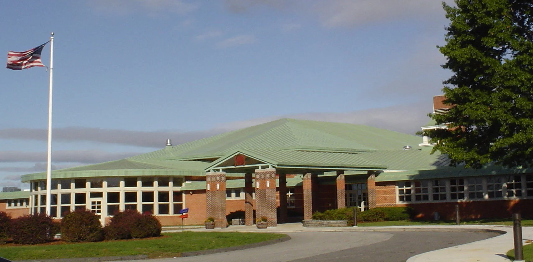 Valley Regional High School (Deep River, CT)