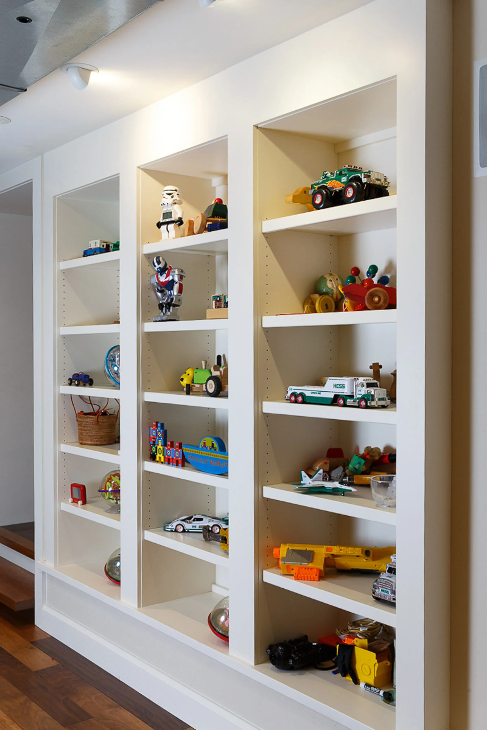 Woodworking BuiltIn Shelving Children's Playroom — River's Edge Woodworks