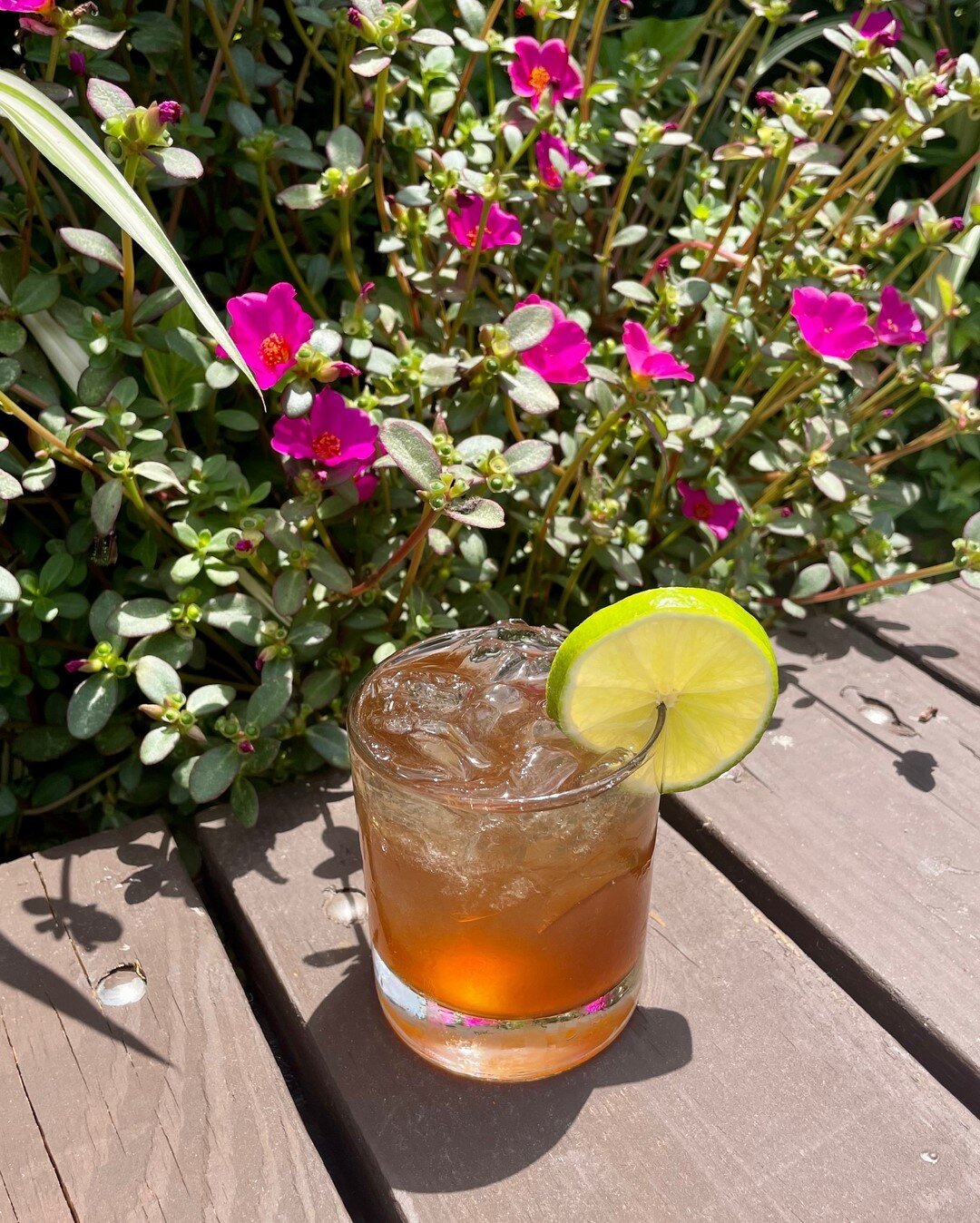 How about a refreshing Cuba Libre to help fight this ATL heat ☀️💦🍋